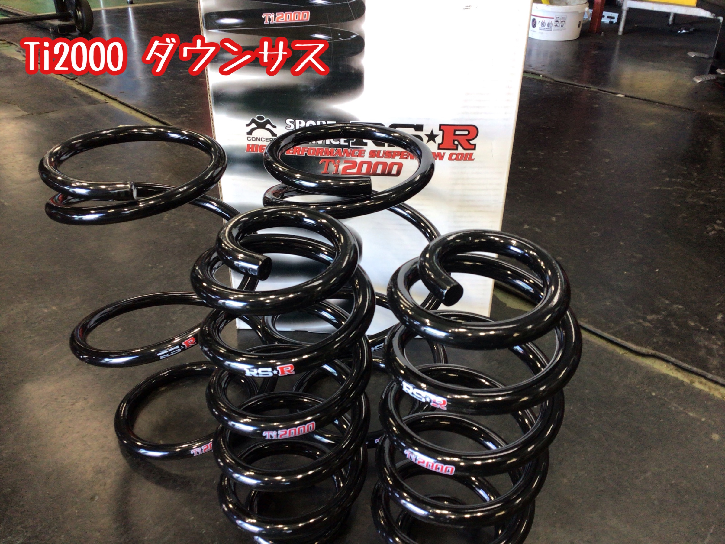 新品タグ付き　FIROSA フィローザ　ヴィクトリアダウン　ブティック三條 新品タグ付き FIROSA フィローザ ヴィクトリアダウン ブティック三條