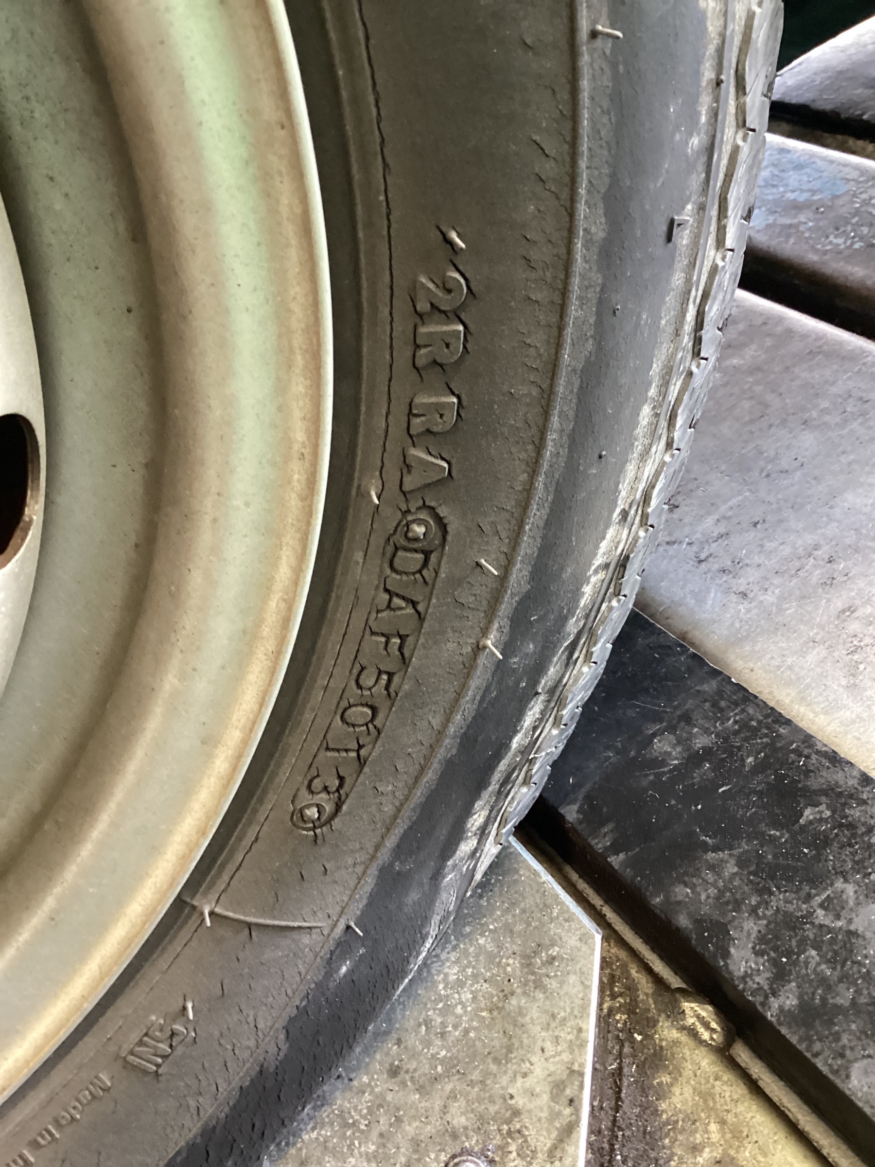 ダイハツ/ハイゼットカーゴ】商用バン専用タイヤK370に交換しました
