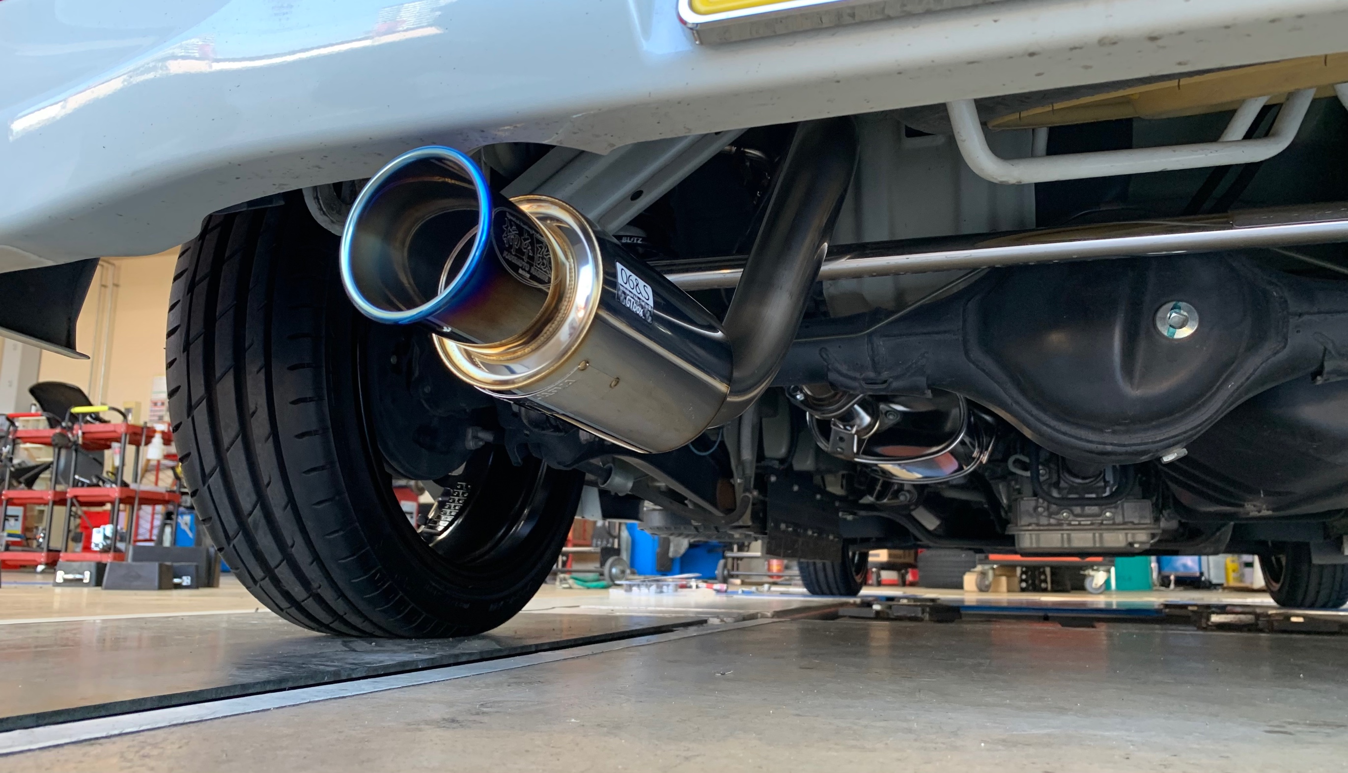 値下げ 日産クリッパーリオ 純正マフラー