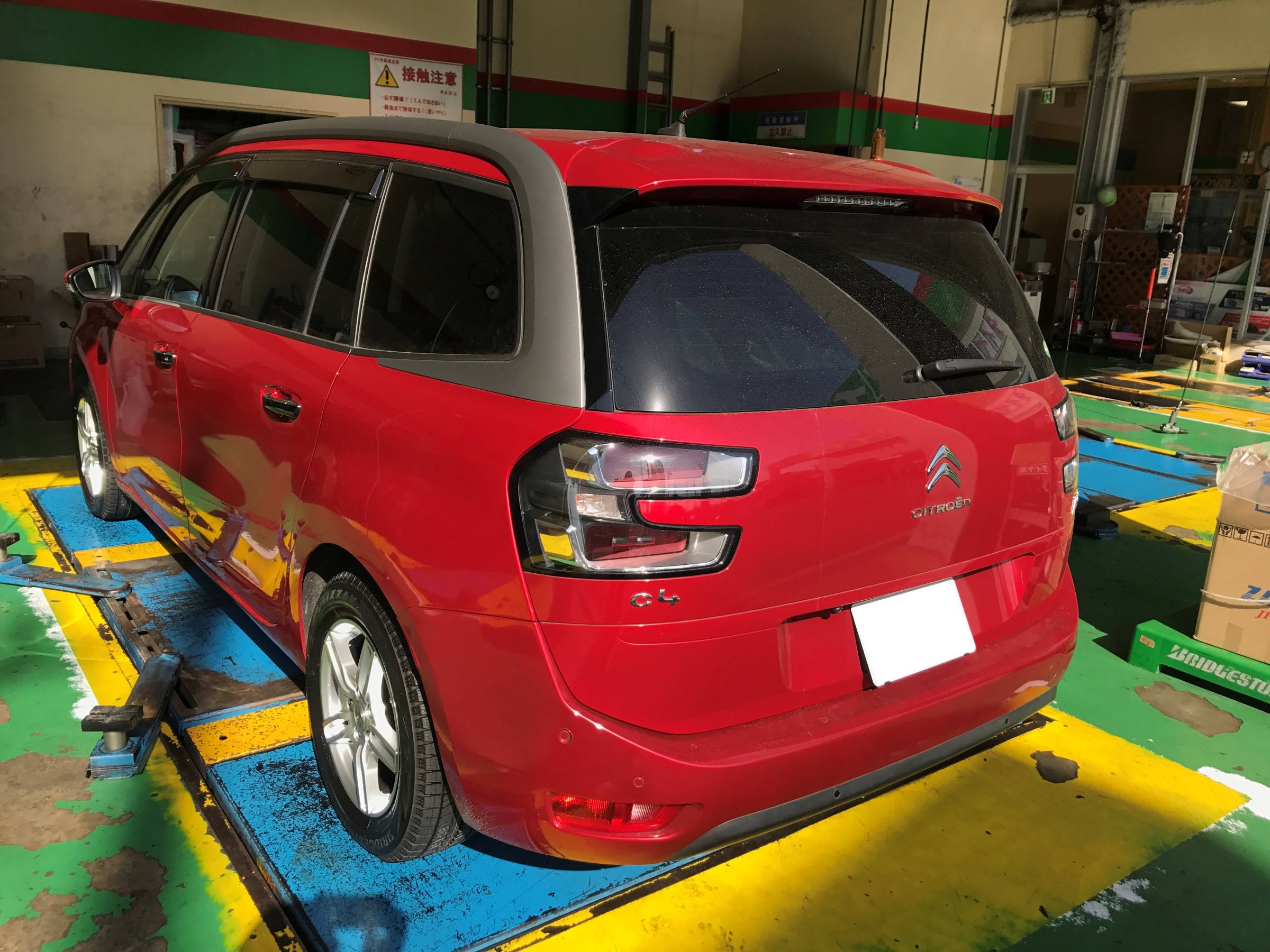 シトロエン C4 ピカソ スタッドレスタイヤ＆ホイールセット取付