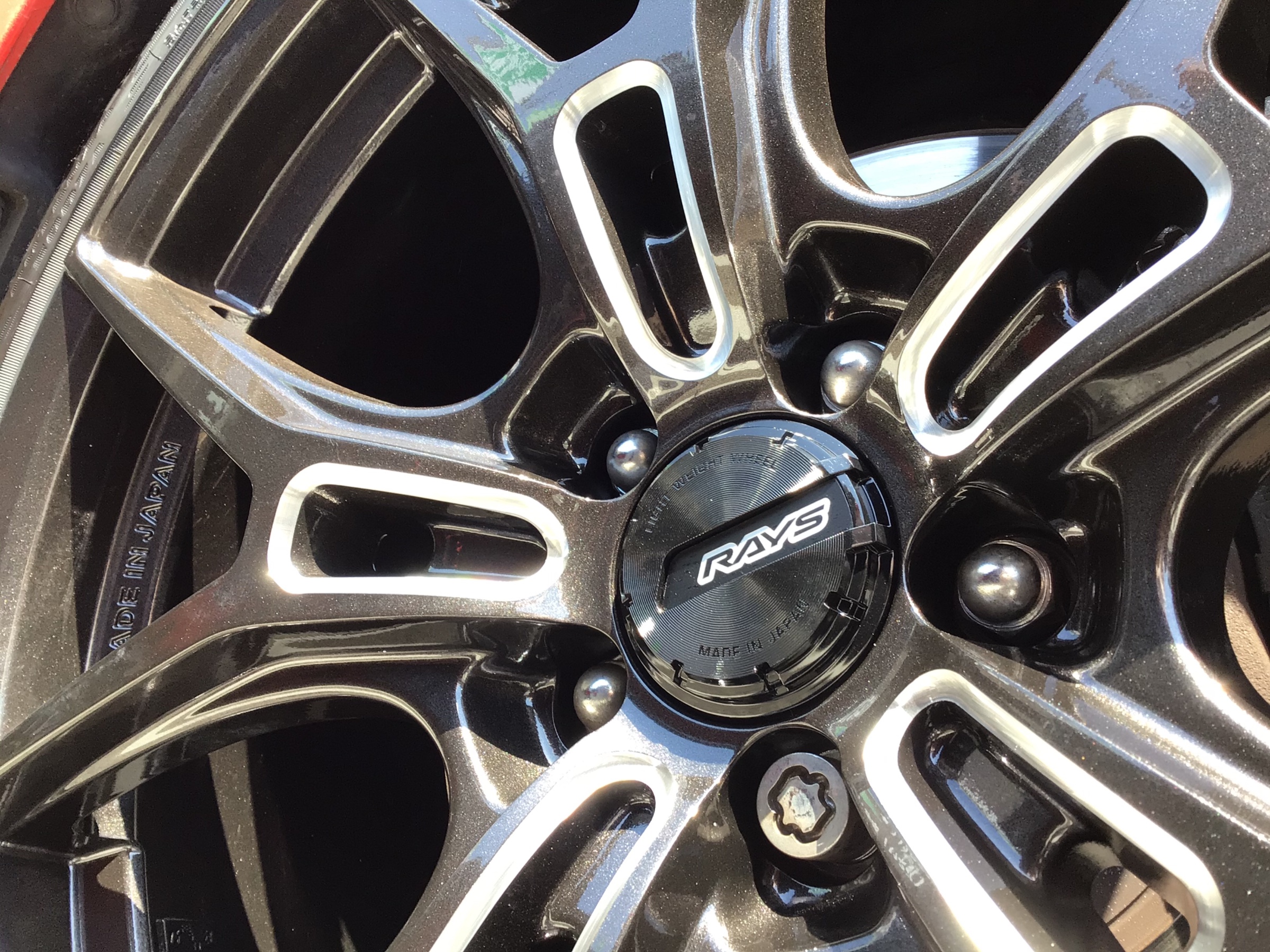 タイヤ交換作業（ブリヂストン POTENZA S007A）・アルミホイール交換