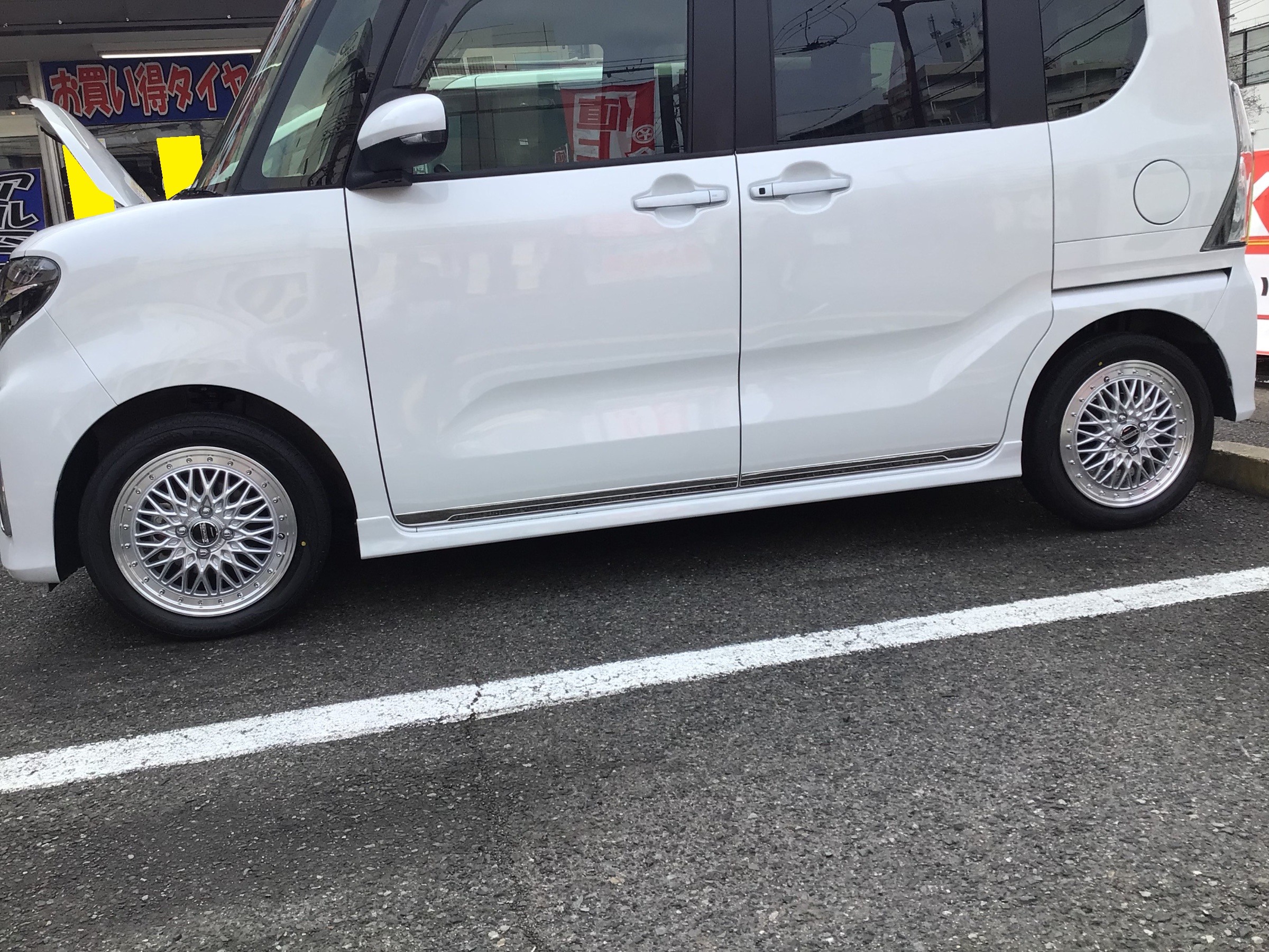 シュタイナー》ダイハツ タントエグゼカスタムにタイヤホイール装着