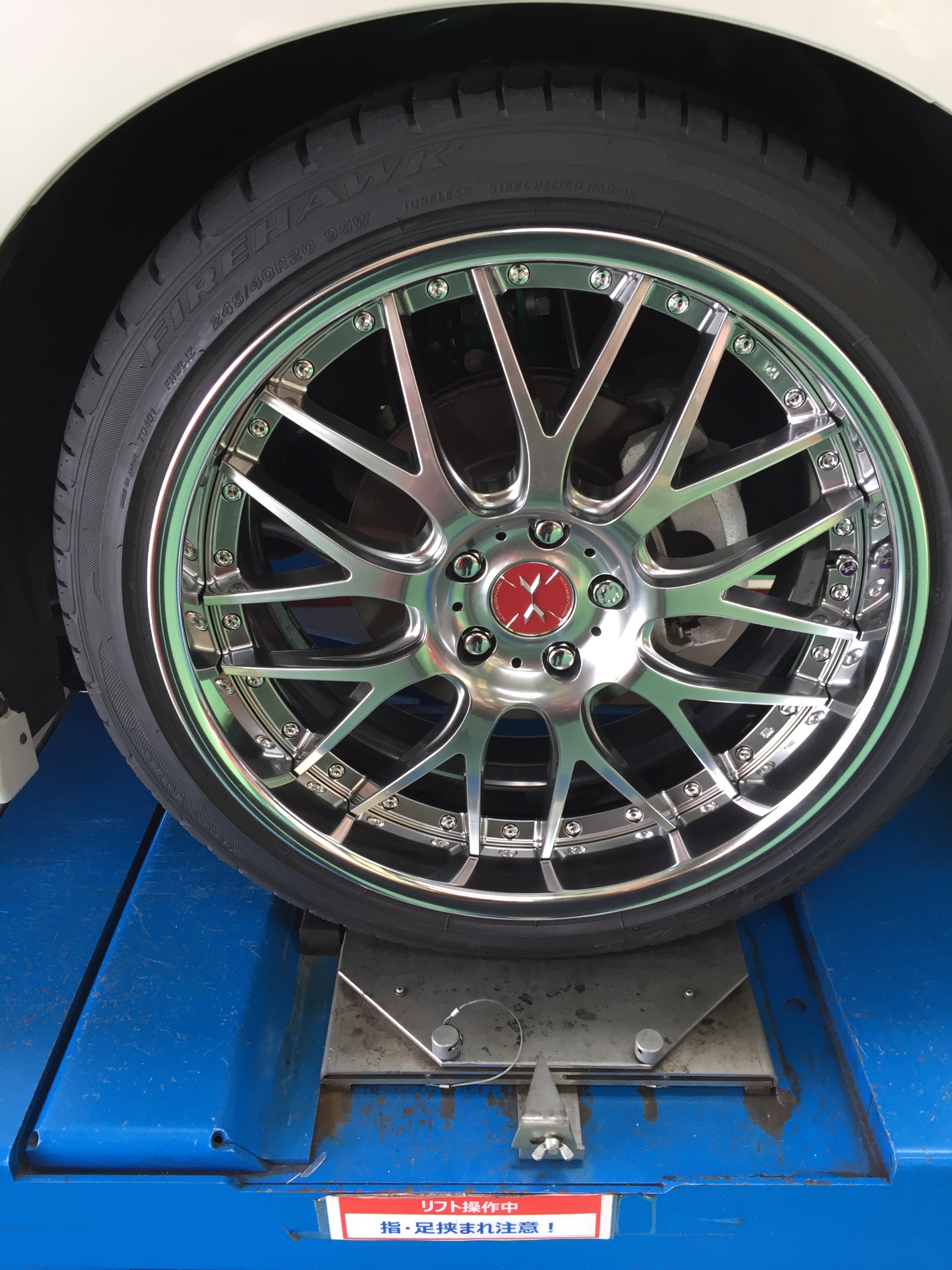 ハリアーインチ装着 トヨタ ハリアー 作業取付情報 タイヤ館 小倉北 タイヤからはじまる トータルカーメンテナンス タイヤ 館グループ