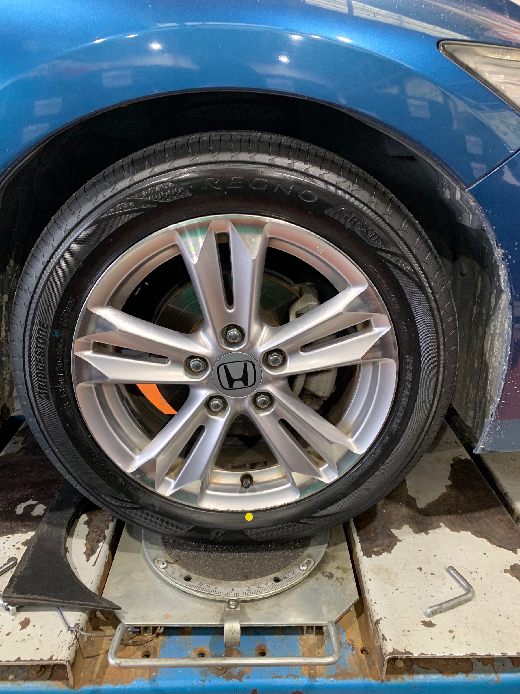 ホンダ CR-Z タイヤ交換 アライメント調整 | 店舗おススメ情報