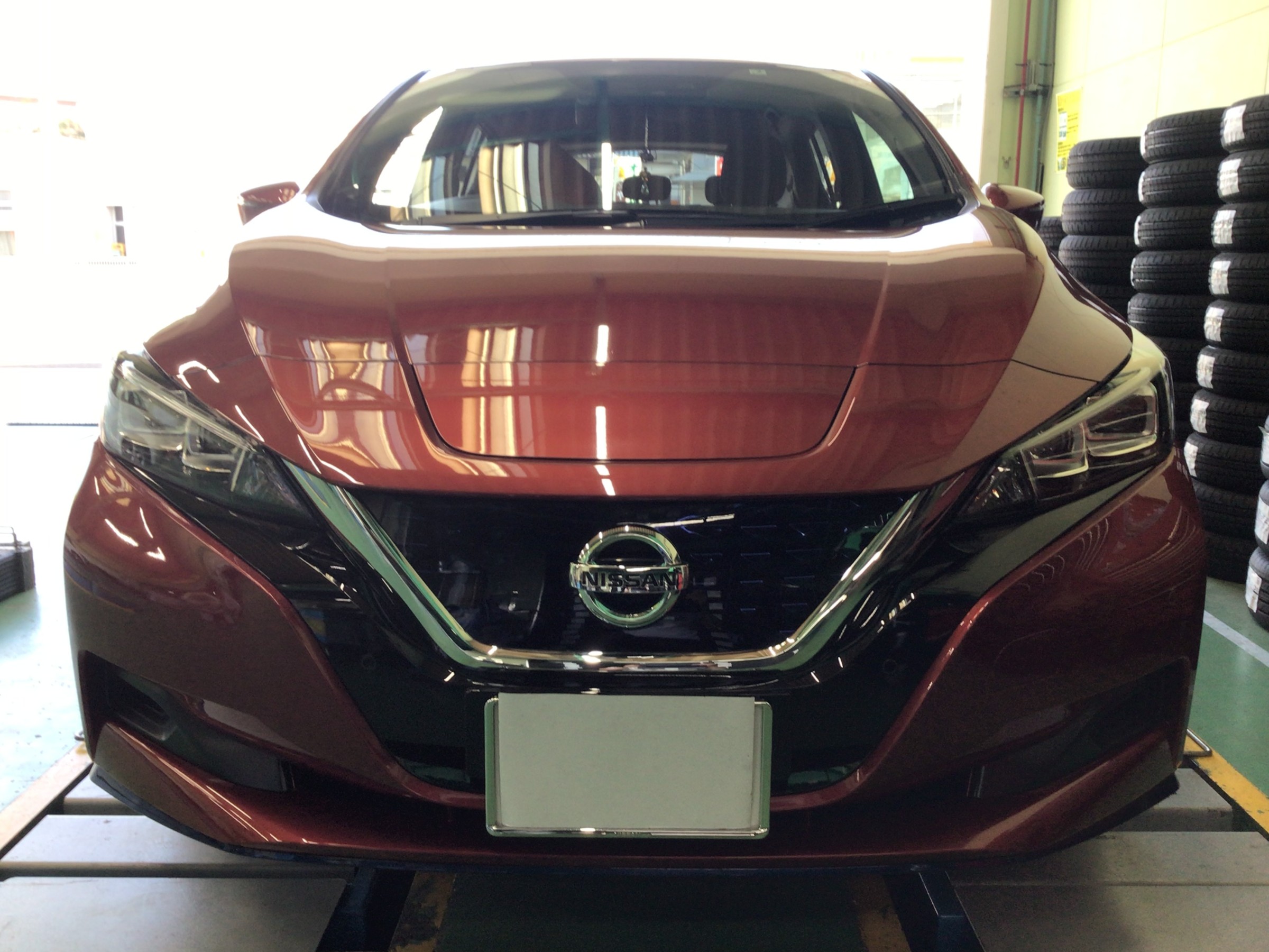 日産　リーフ　夏タイヤ　エコピアNH200へ交換&アライメント調整　タイヤ館廿日市