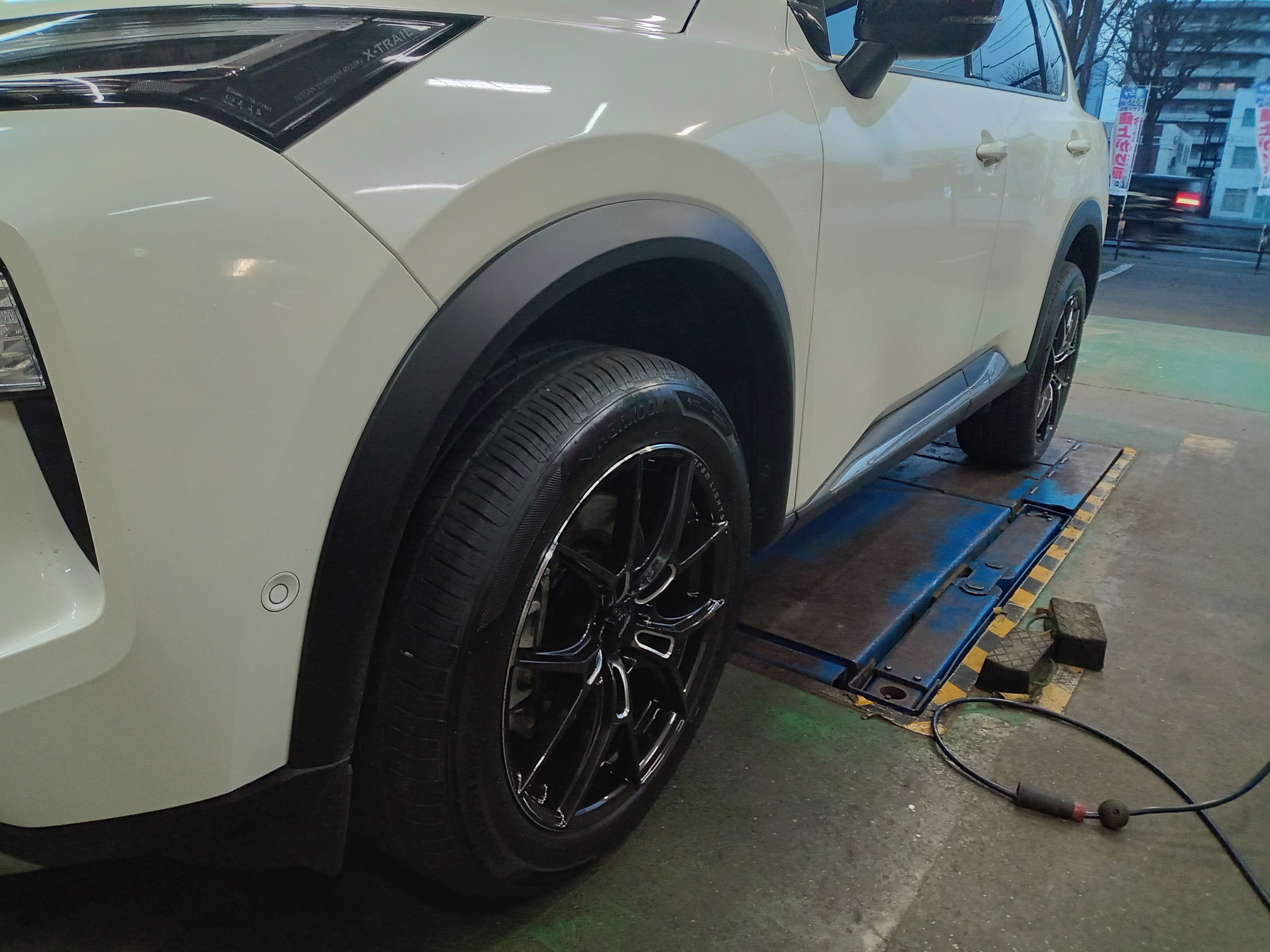 T33 エクストレイル入庫！！ | 店舗おススメ情報 | タイヤ館 桑園（北海道）