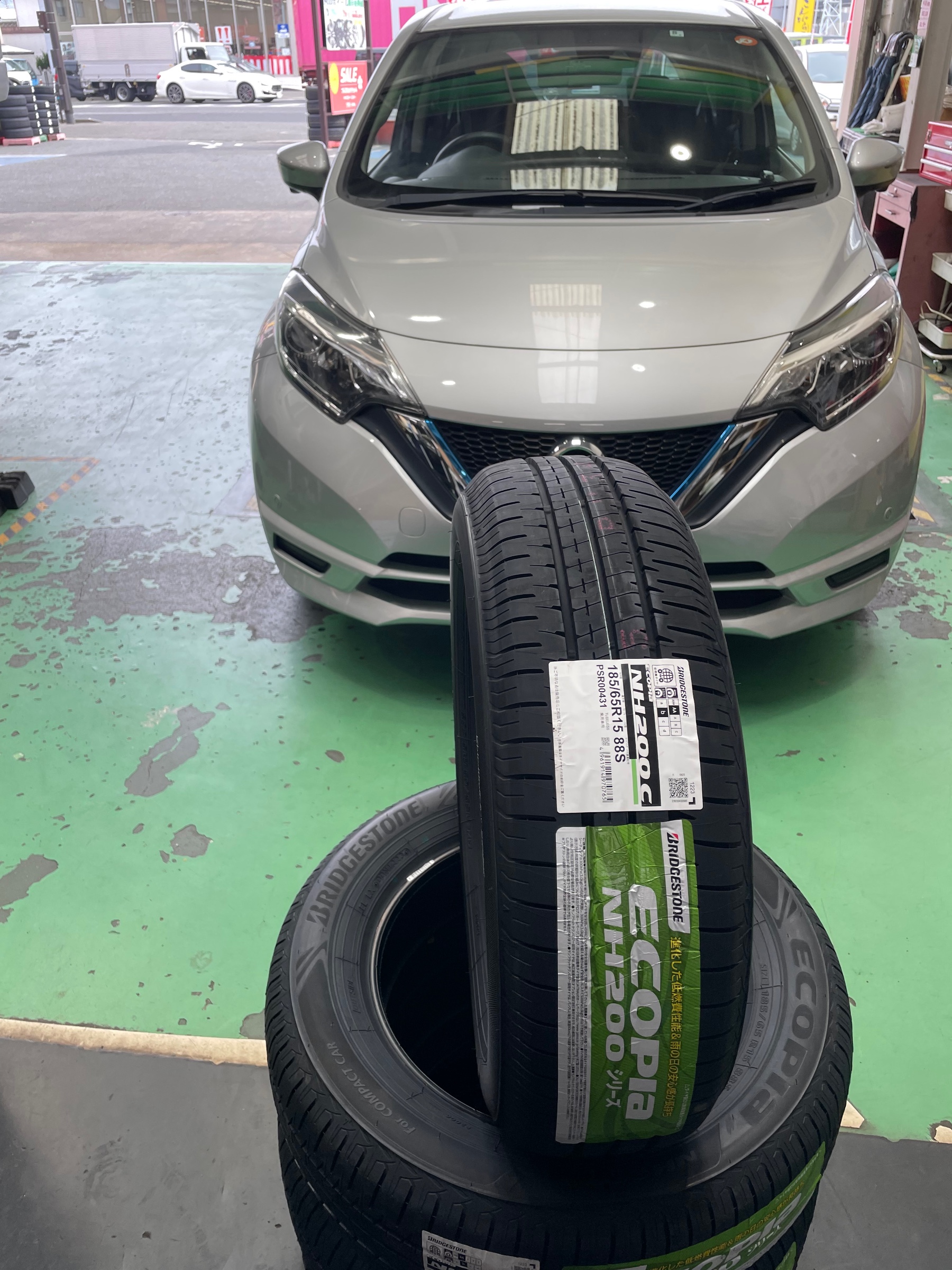 タイヤ交換事例‼️ 日産 ノートePOWER タイヤ 取り付け・施工事例集 タイヤ館 福岡西 タイヤからはじまる、トータル