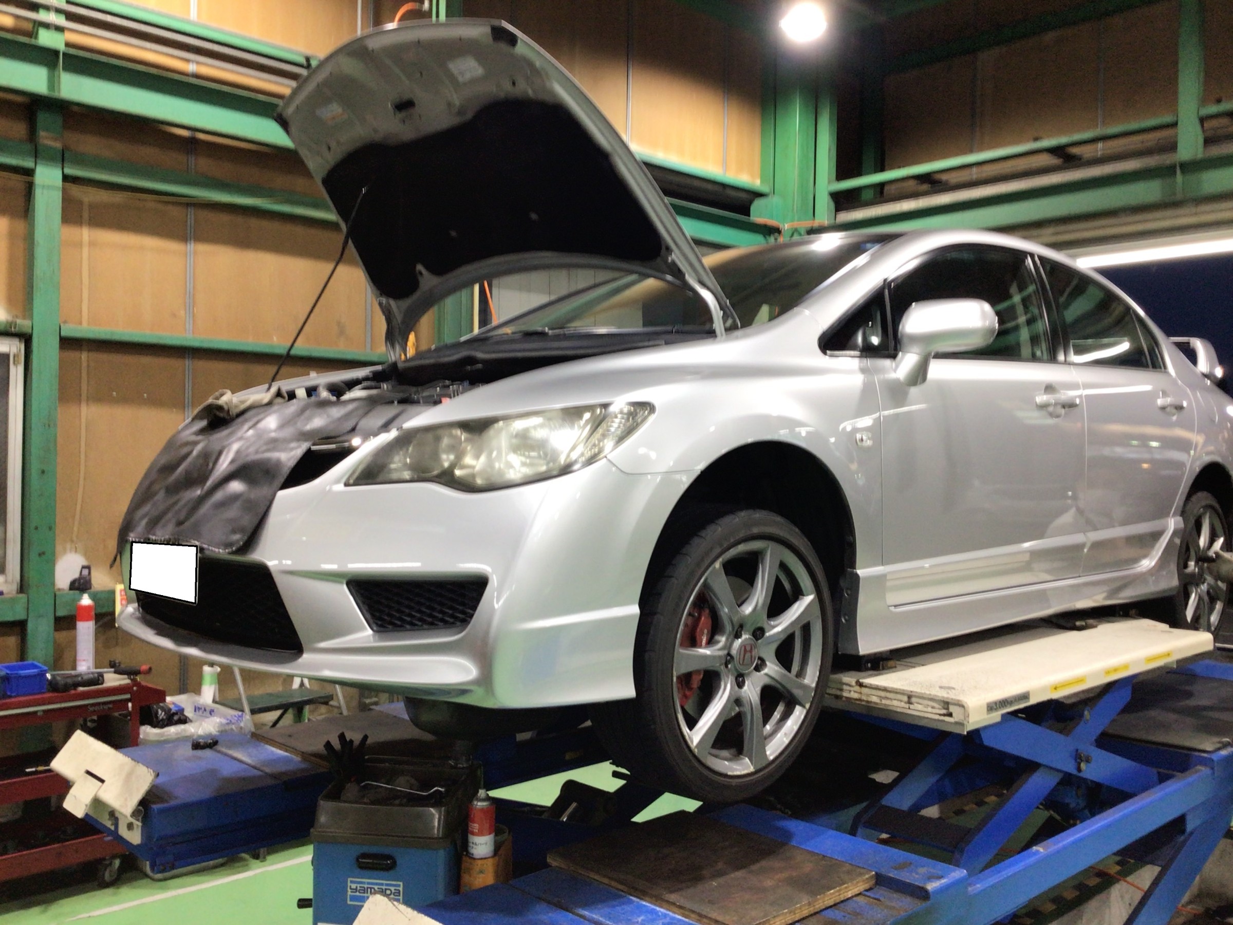 普段使いのスポーツカーにおススメ！「ホンダ シビックタイプR FD2 