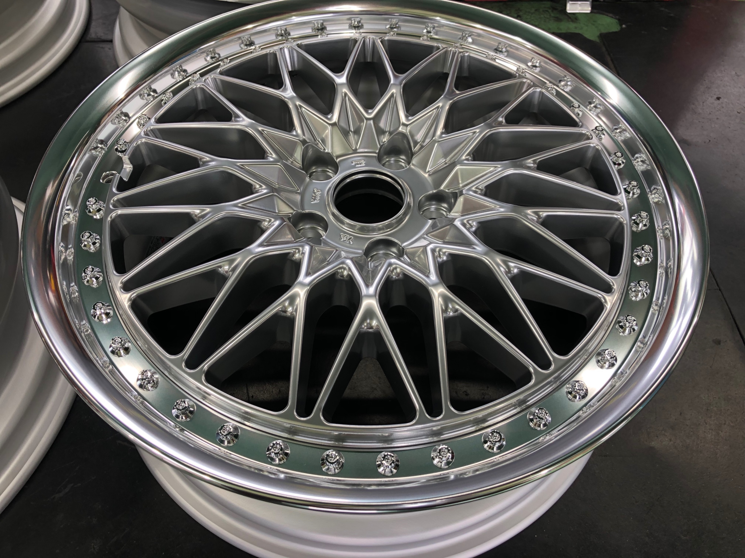 kranze ヴィシュヌ 19インチバリ山