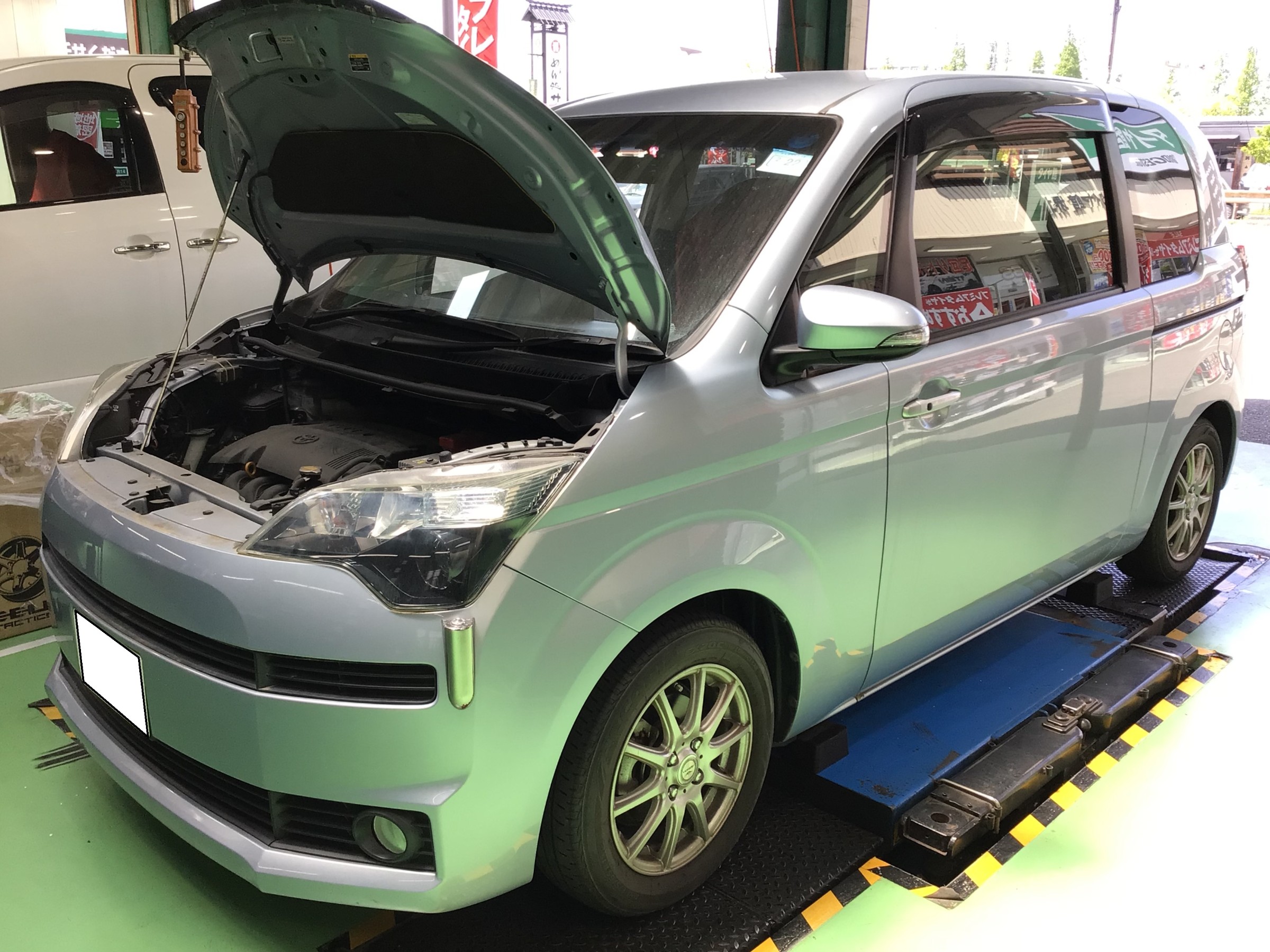 ブリヂストンのNEWタイヤ!!【 NEWNO ニューノ 175/65R15 】を ブリヂストンのNEWタイヤ!!【 NEWNO ニューノ 175/65R15 】を