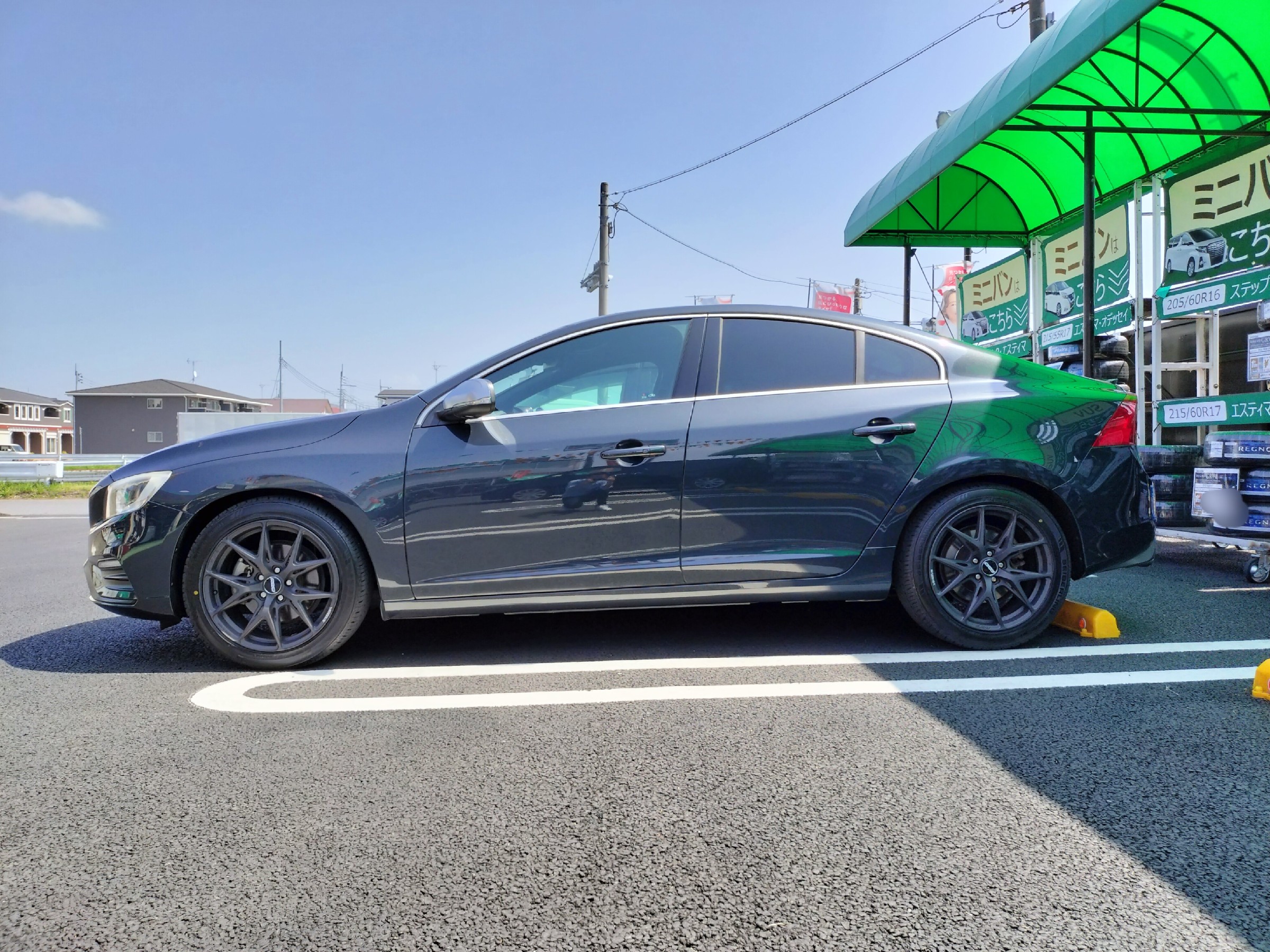 ボルボ S60(FB4164T)】タイヤホイールセット取付を行いました ボルボ S60(FB4164T)】タイヤホイールセット取付を行いました