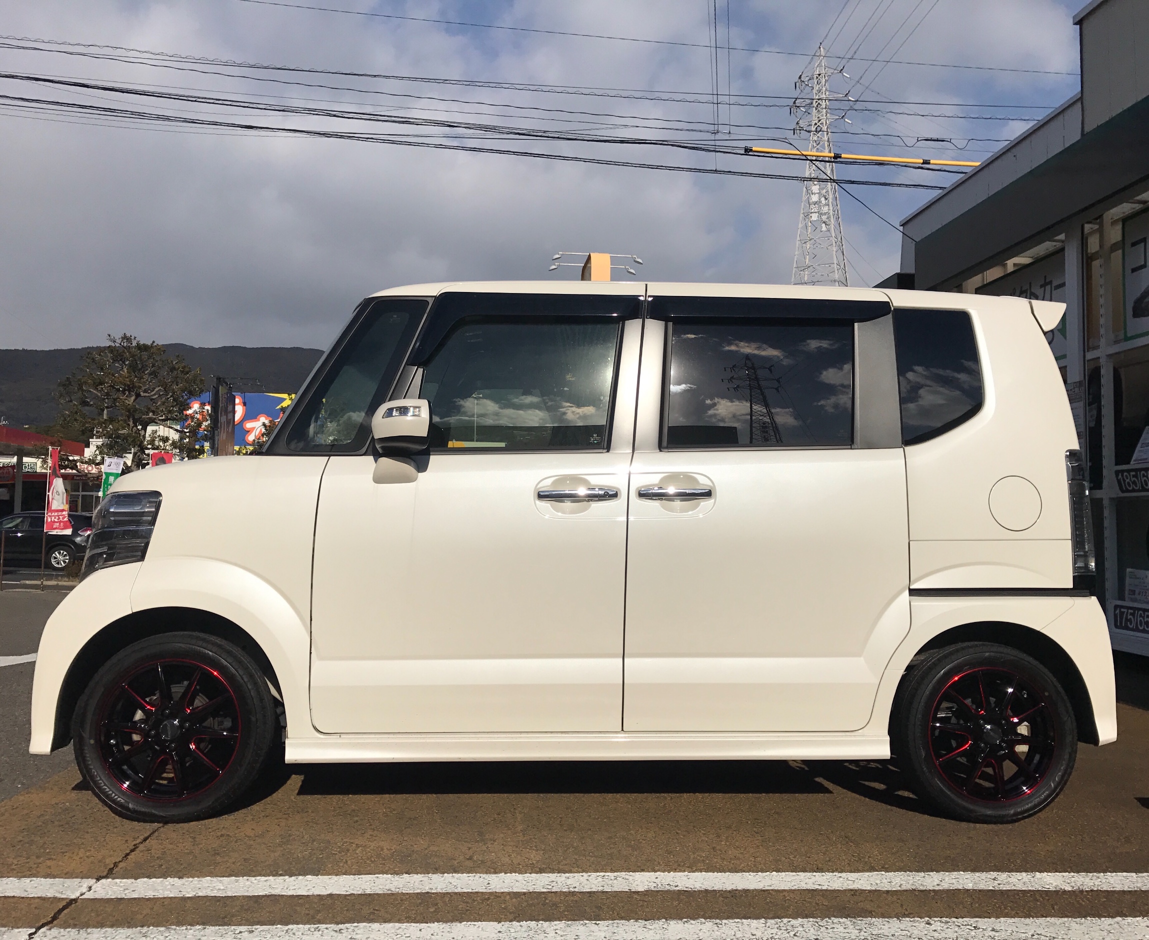 ホンダＮ−ＢＯＸに１５インチタイヤホイールセット | ホンダ N-BOX