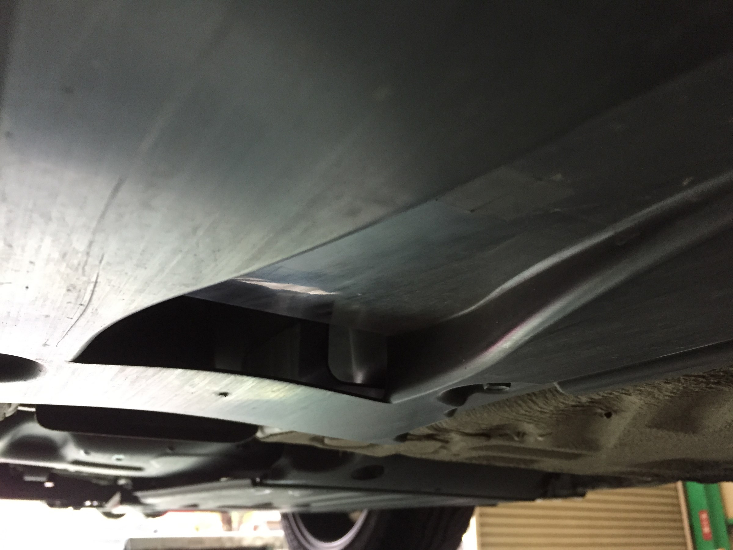 ｓ６６０の腹下にダクトあり スタッフ日記 タイヤ館 花見川 千葉県のタイヤ カー用品ショップ タイヤからはじまる トータルカーメンテナンス タイヤ館グループ