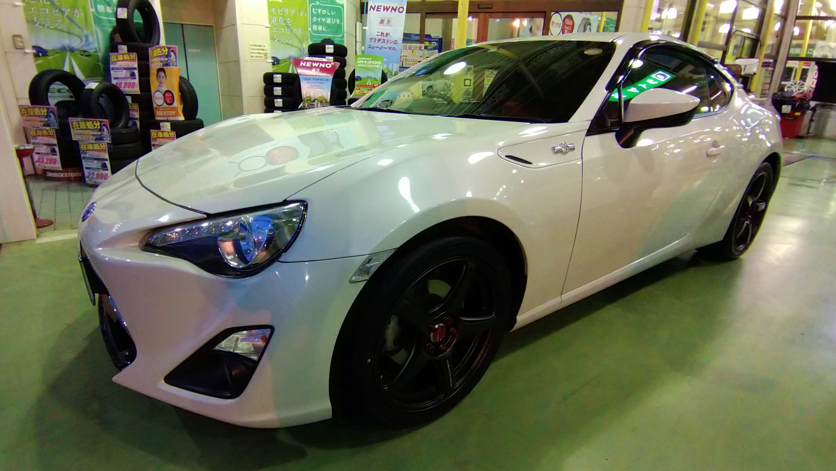 トヨタ86】ポテンザRE-71RS＆WORK ワークエモーションT5R 取り付けさせ