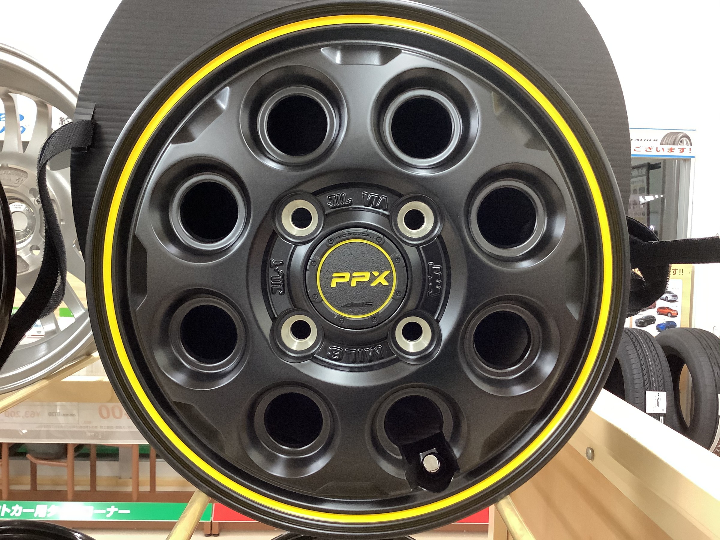 値下げ！！【タイヤ交換済防犯登録期限切れ室内保管】ルイガノSix F1 値下げ！！【タイヤ交換済防犯登録期限切れ室内保管】ルイガノSix F1