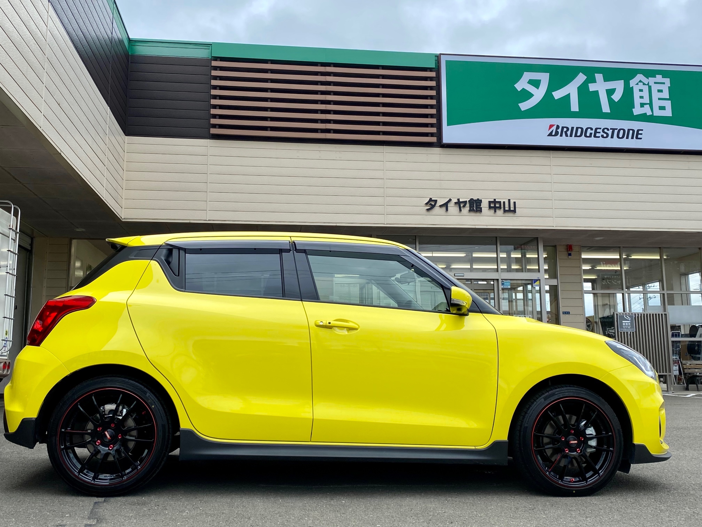 クラブ R RAYS スズキ スイフトスポーツ ZC33S ダンロップ DIREZZA DZ102 215