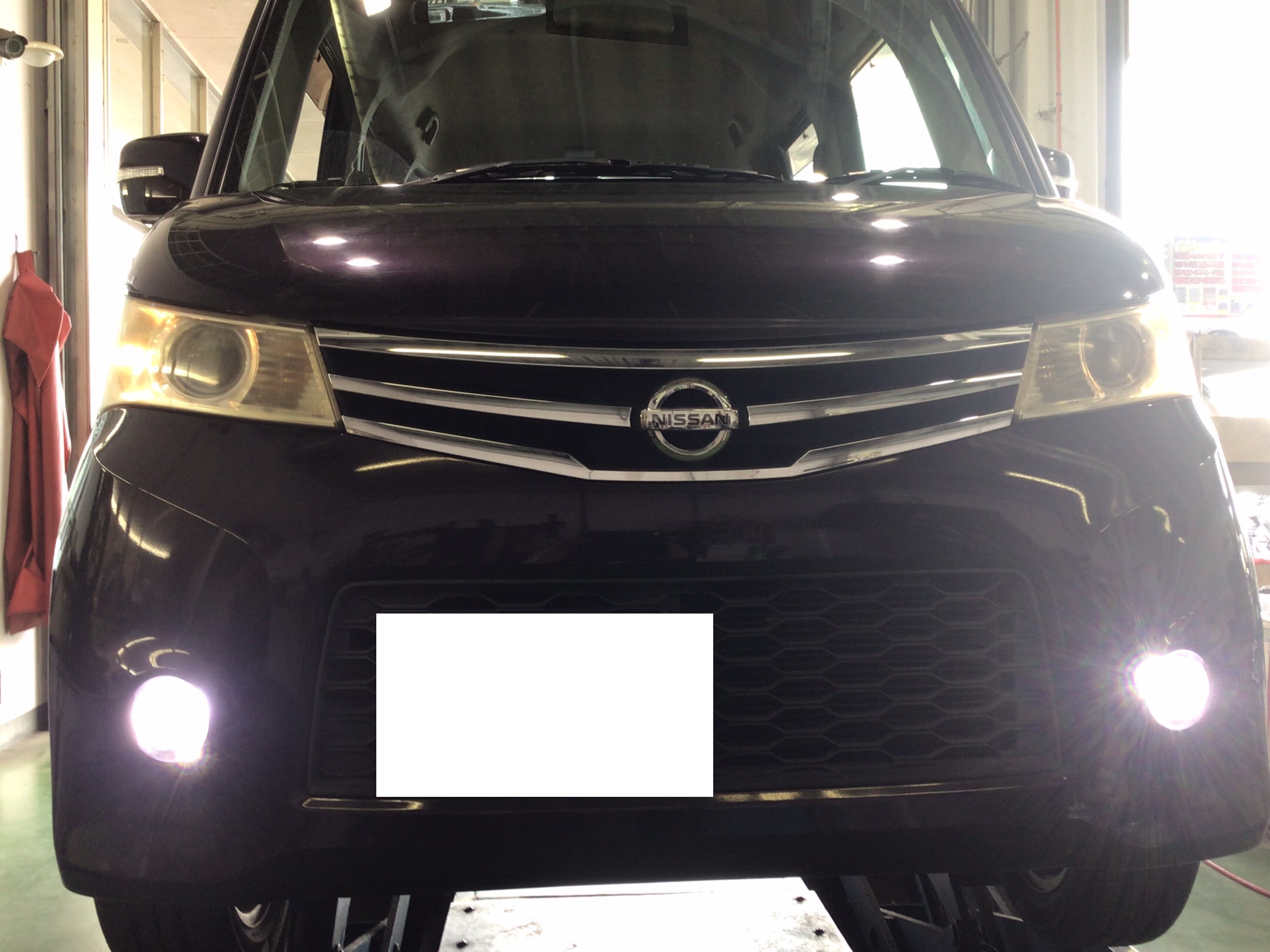 視界 UP‼︎ 日産 ルークス LEDフォグランプ交換♫ | 店舗お