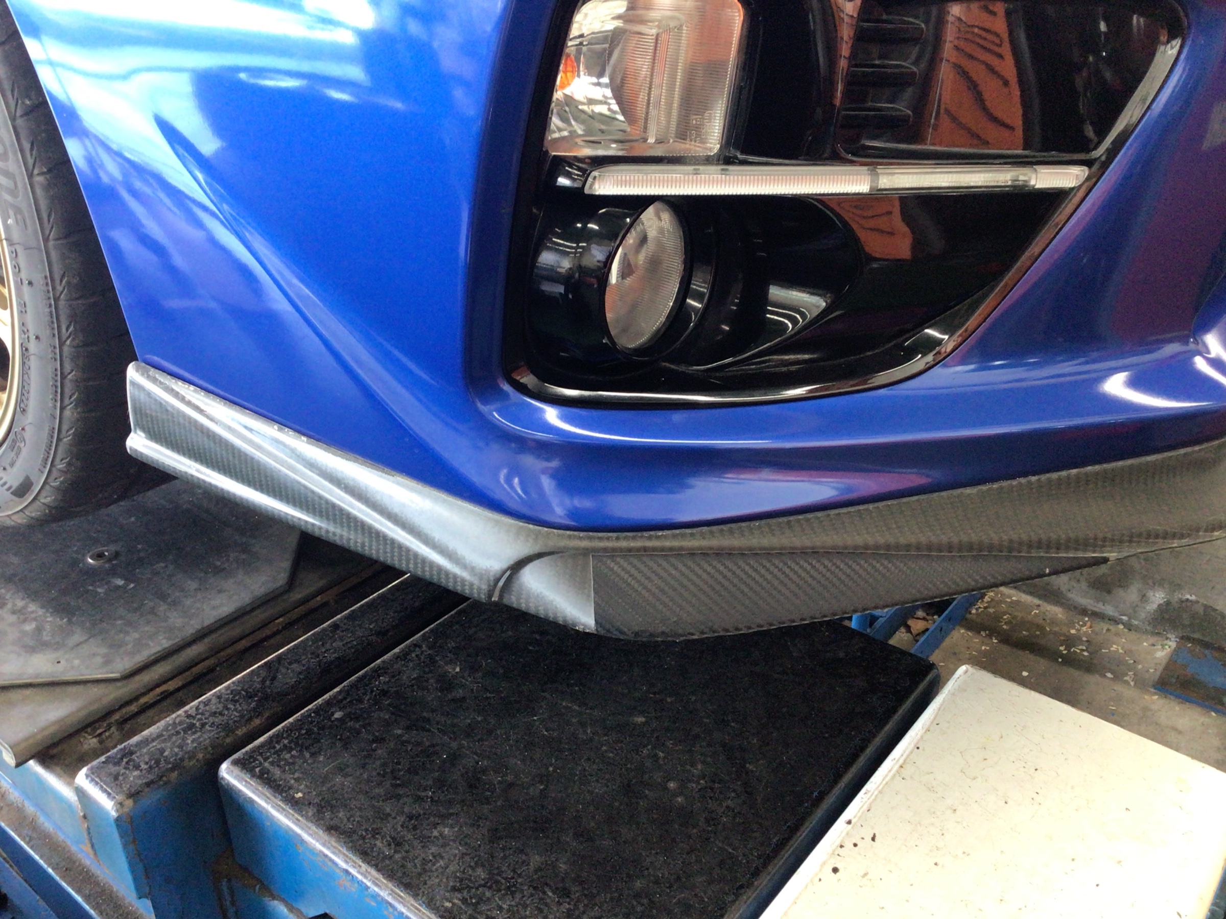 スバル・WRX STI(VAB)〜フロントリップ取付(近藤 スバル・WRX STI(VAB)〜フロントリップ取付(近藤