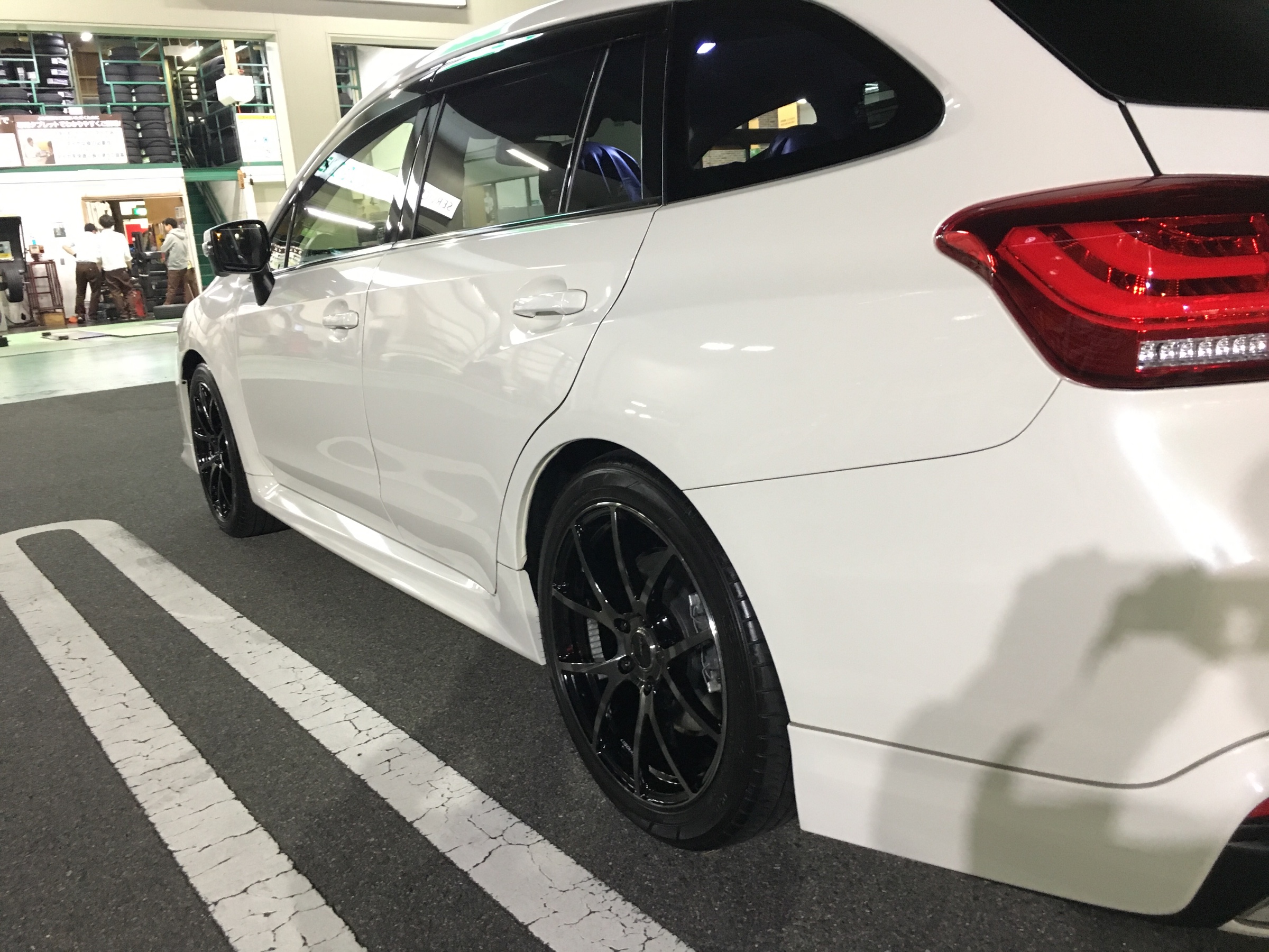 レヴォーグ