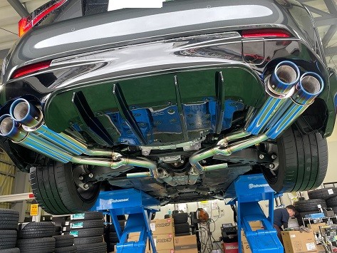 マフラー】アペックス チタンを用いたヒートグラデーションで