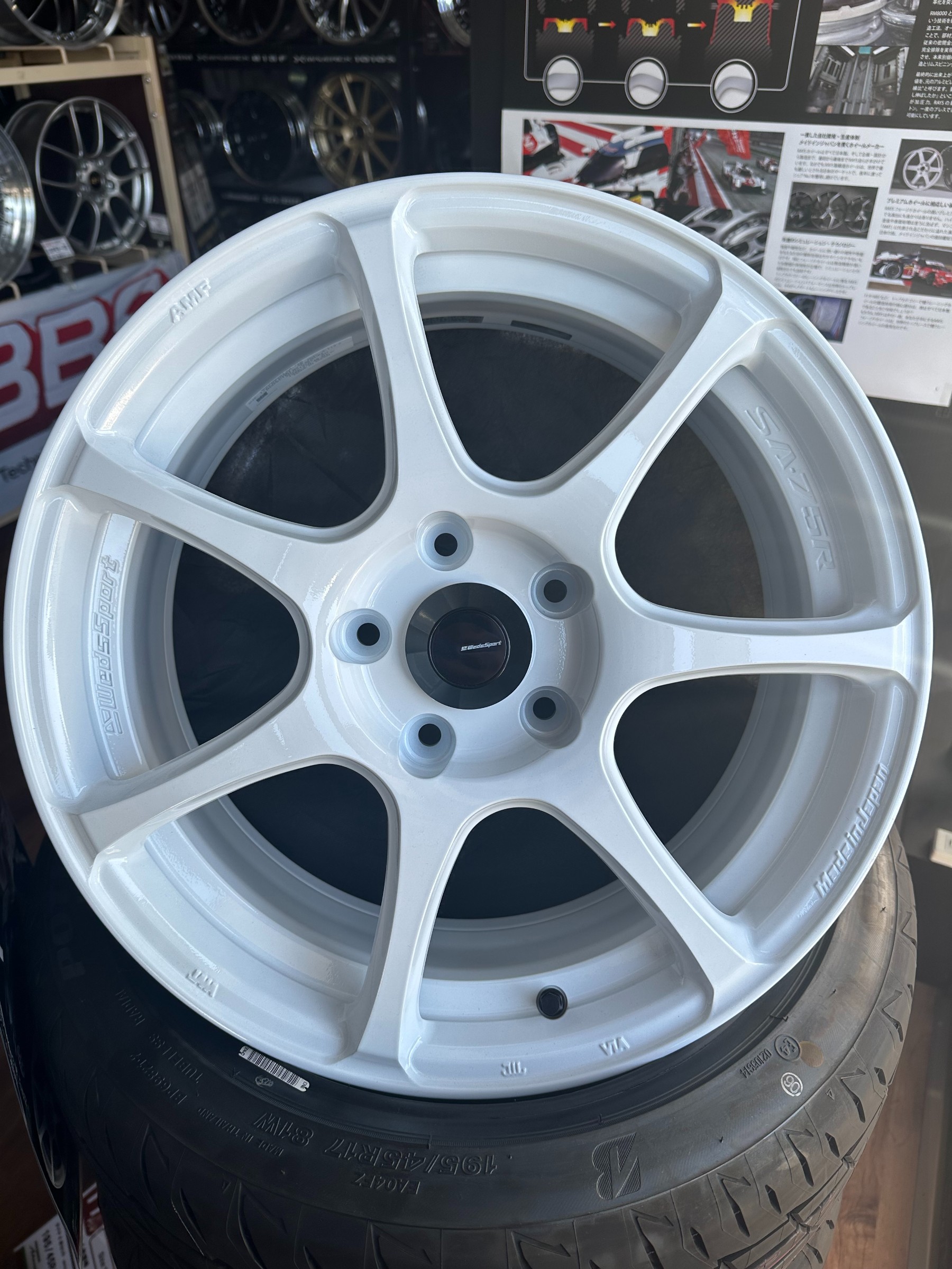 スイフトスポーツ乗り必見！！即付けホイールセットあります