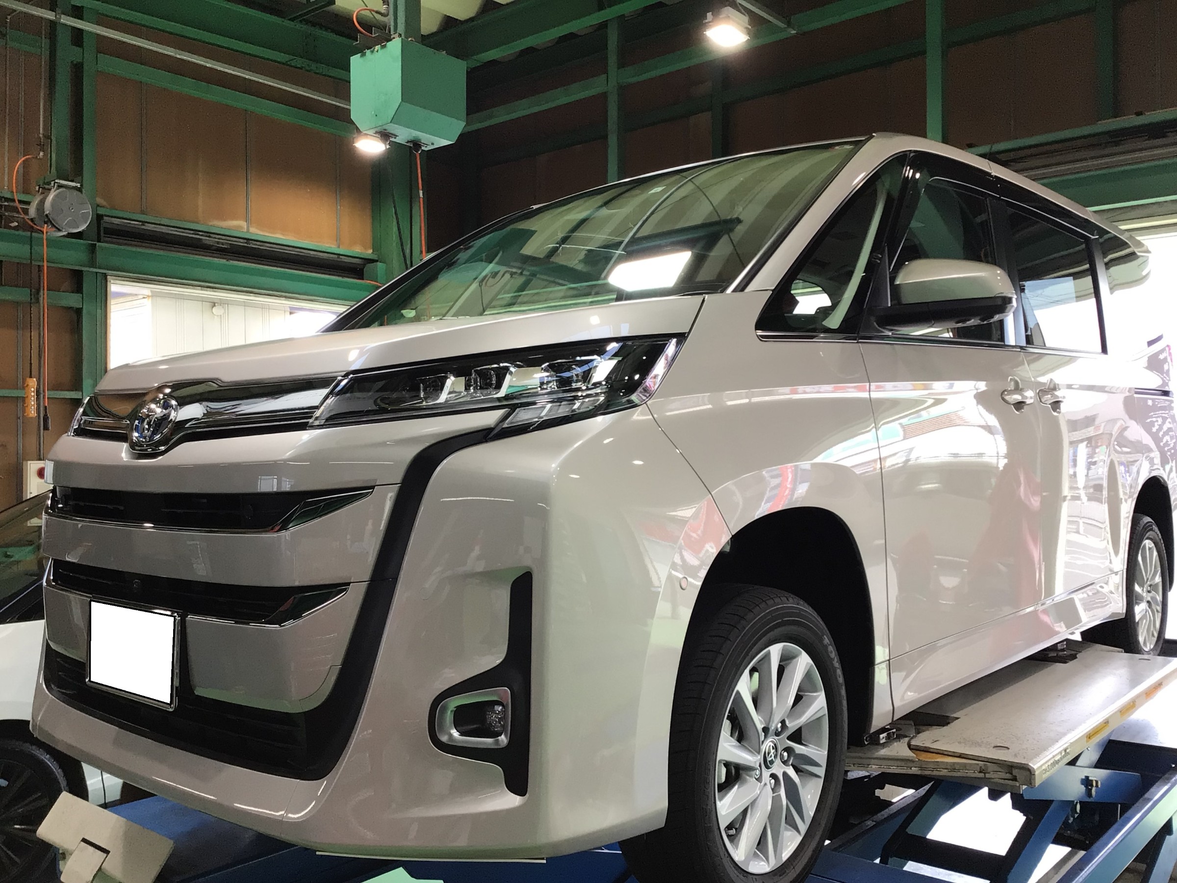 より上質で快適な車内空間へ...【REGNO GRVⅡ 205/60R16】を「トヨタ