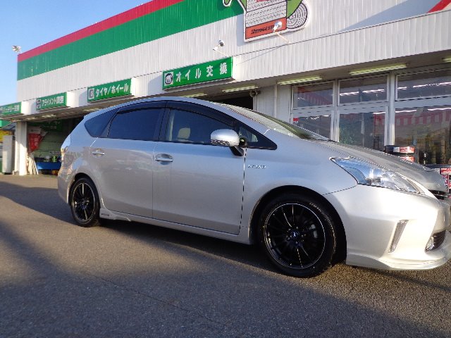 日本限定 プリウスαに履いてました トヨタ純正ホイル ienomat.com.br