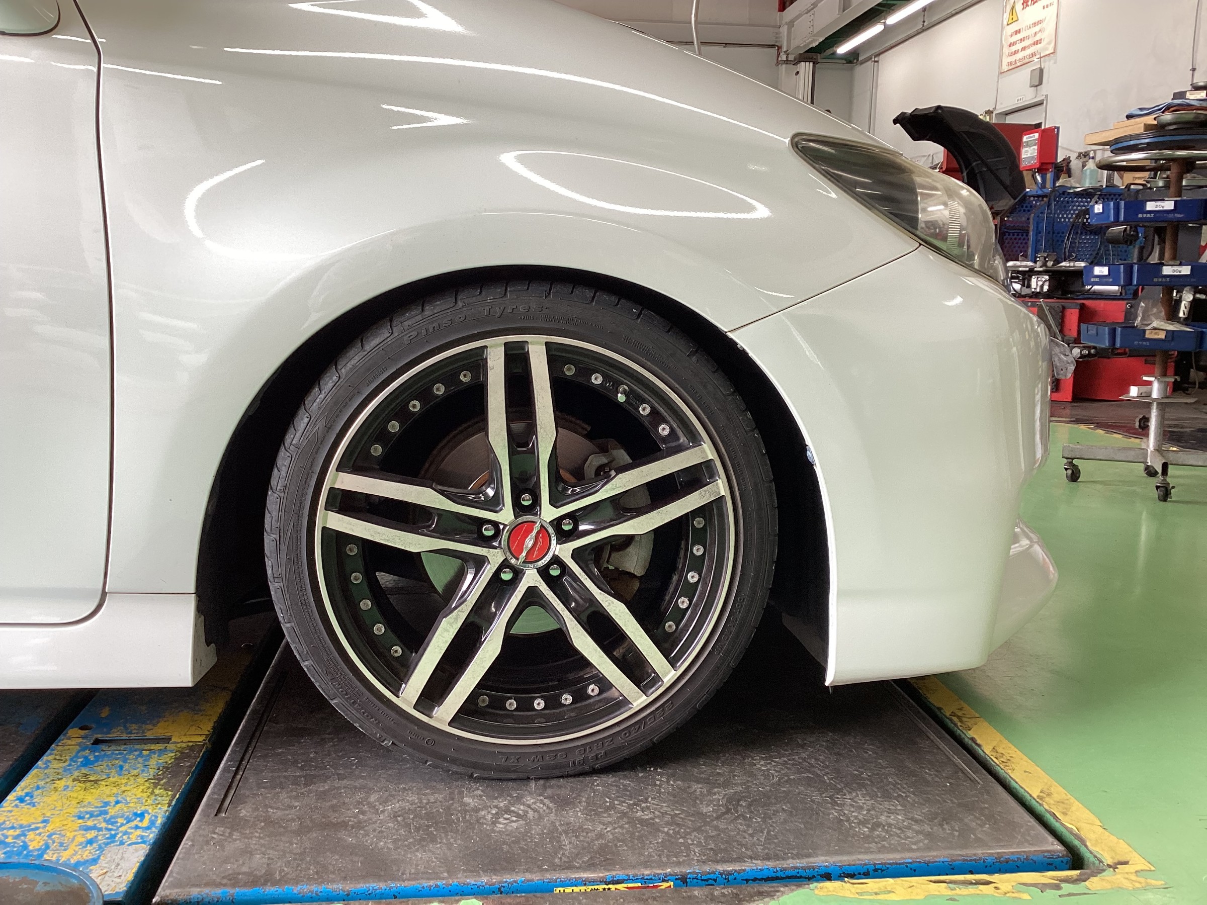 TOYOTA WISH(ZGE20) X CUSCO STREET A | 店舗おススメ情報 TOYOTA WISH(ZGE20) X CUSCO STREET A | 店舗おススメ情報