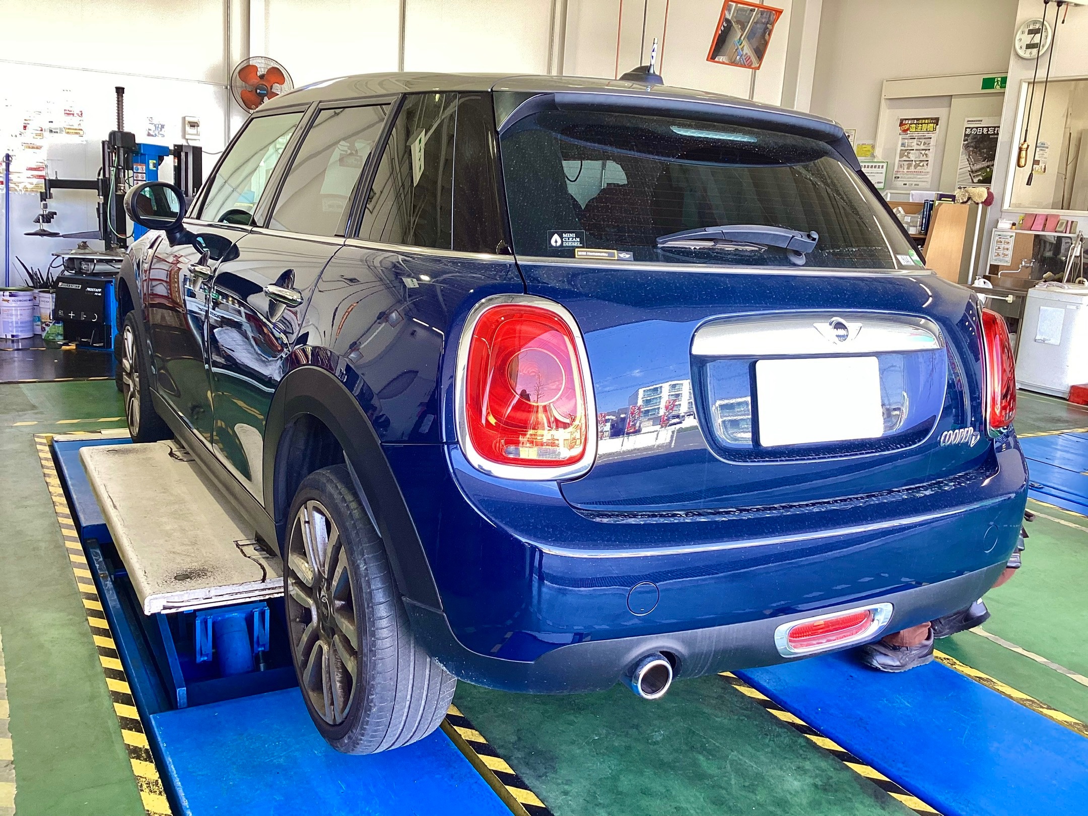 タイヤ交換対象】MINI ミニ F55/F56用 スタッドレス ブリヂストン