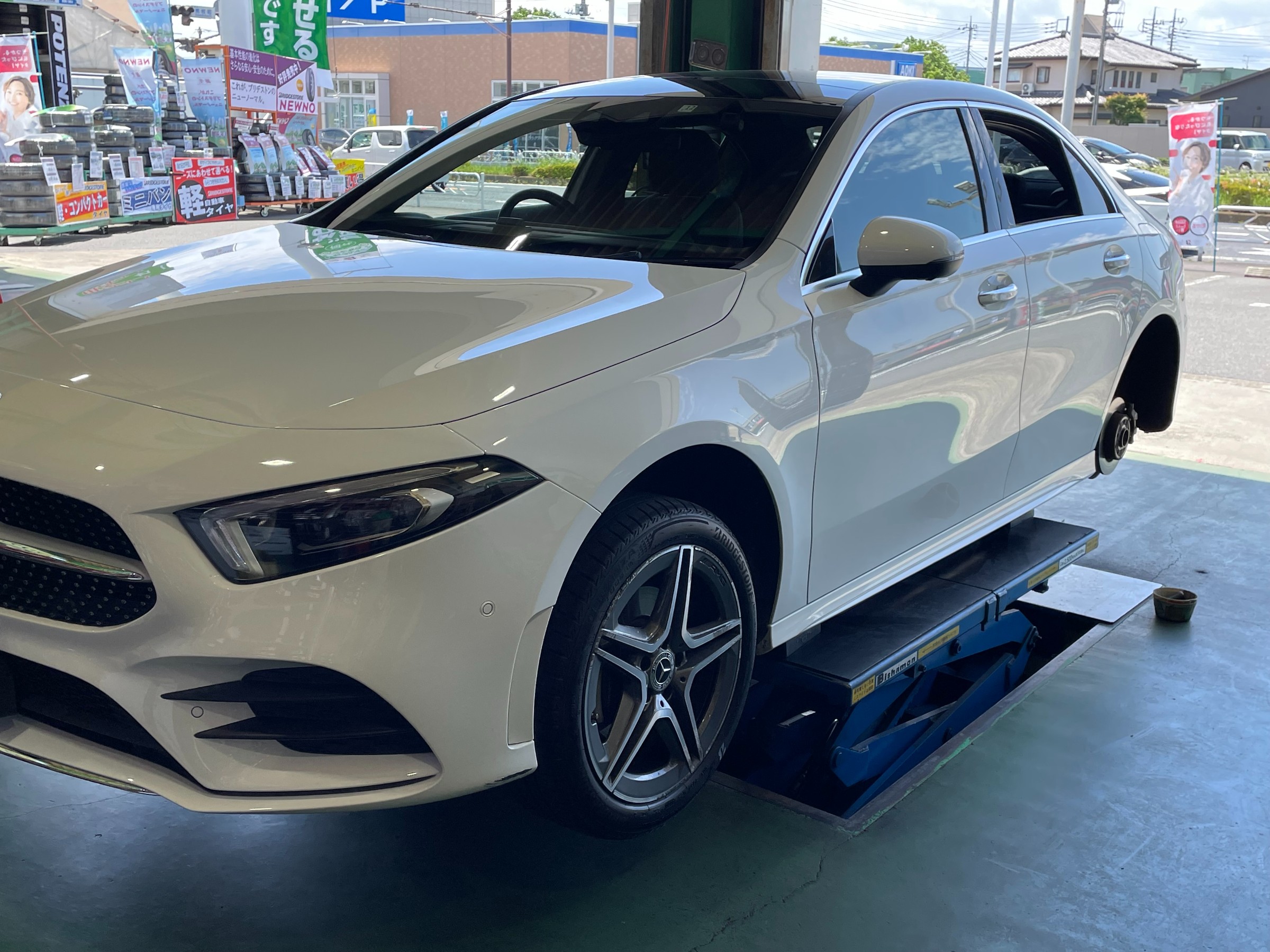 メルセデスベンツ A180】新車装着タイヤ（TURANZA ～トランザ