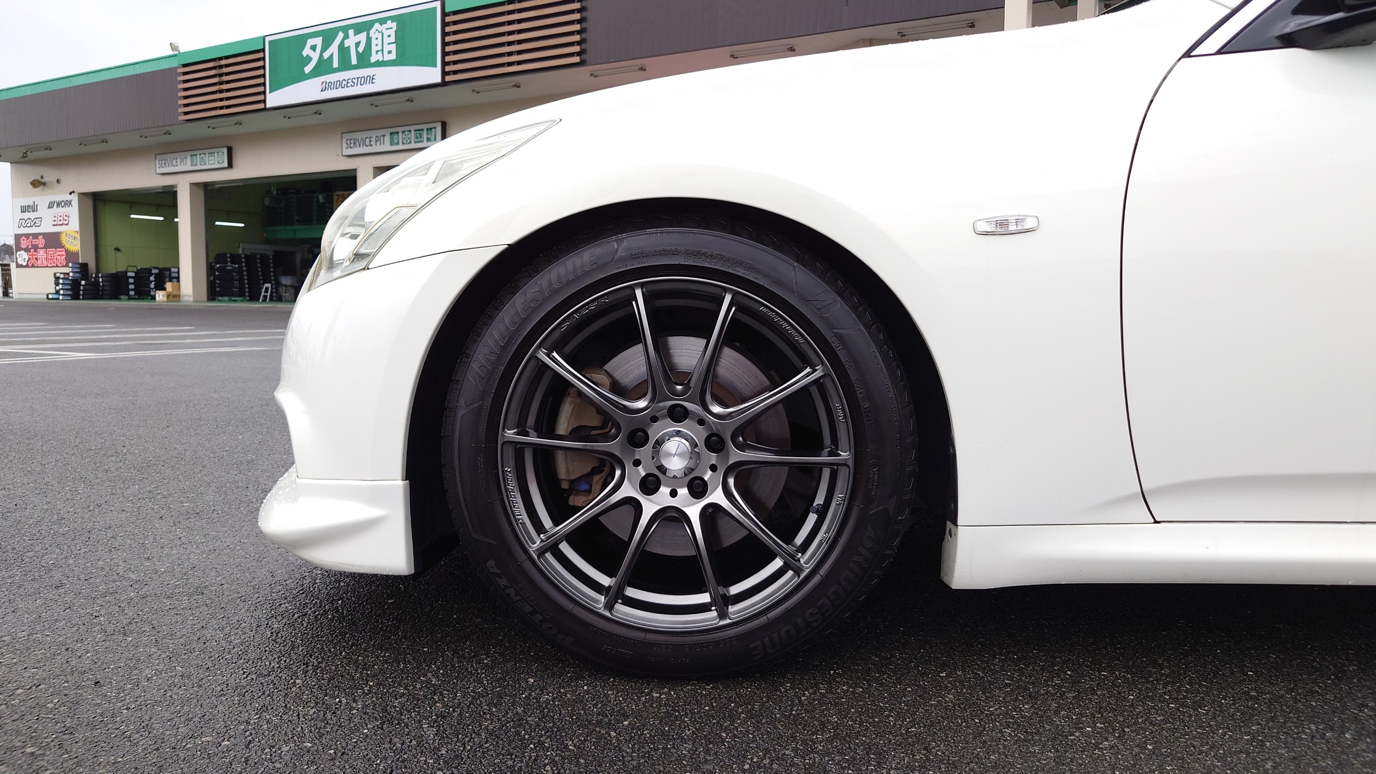 スカイライン【V36】にウェッズスポーツSA-25Rを装着しました！ | 日産