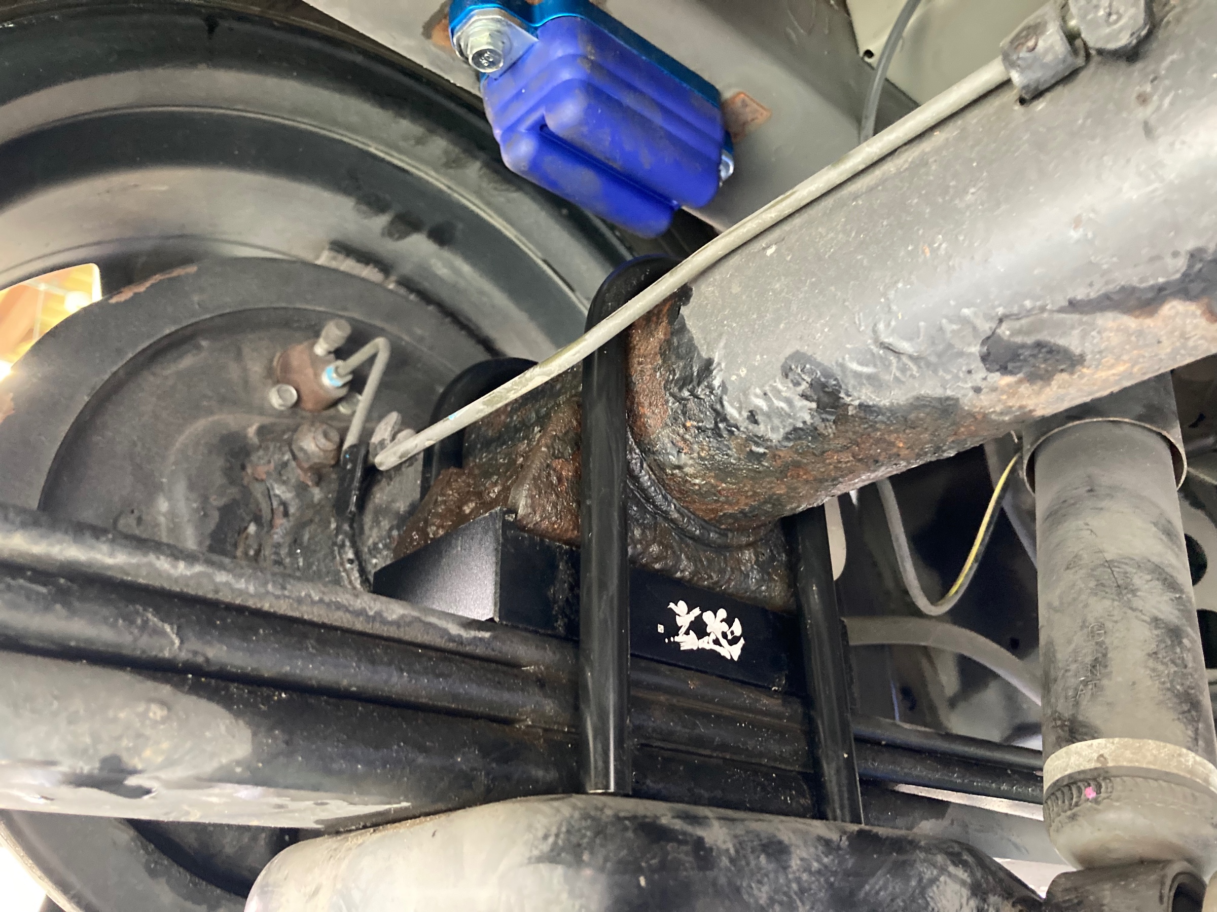 玄武 ハイトダウンブロックキット　1インチ　E26　キャラバン NV350 玄武(Genb) ハイトダウンブロックキット 1.5インチ/-37.5mm