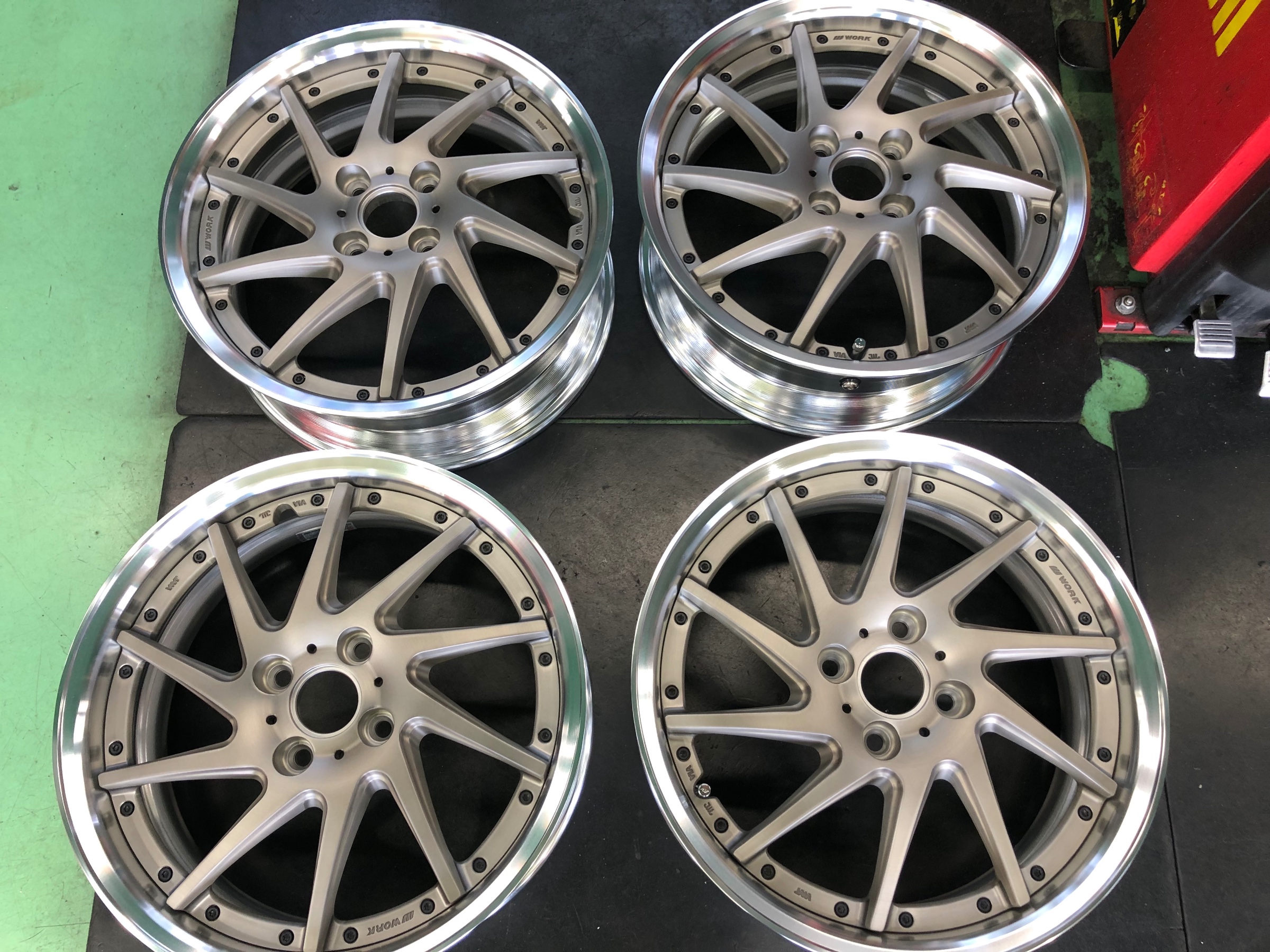 スズキ MA36S ソリオにWORK RIZALTADO SPOKE TT マットグレー