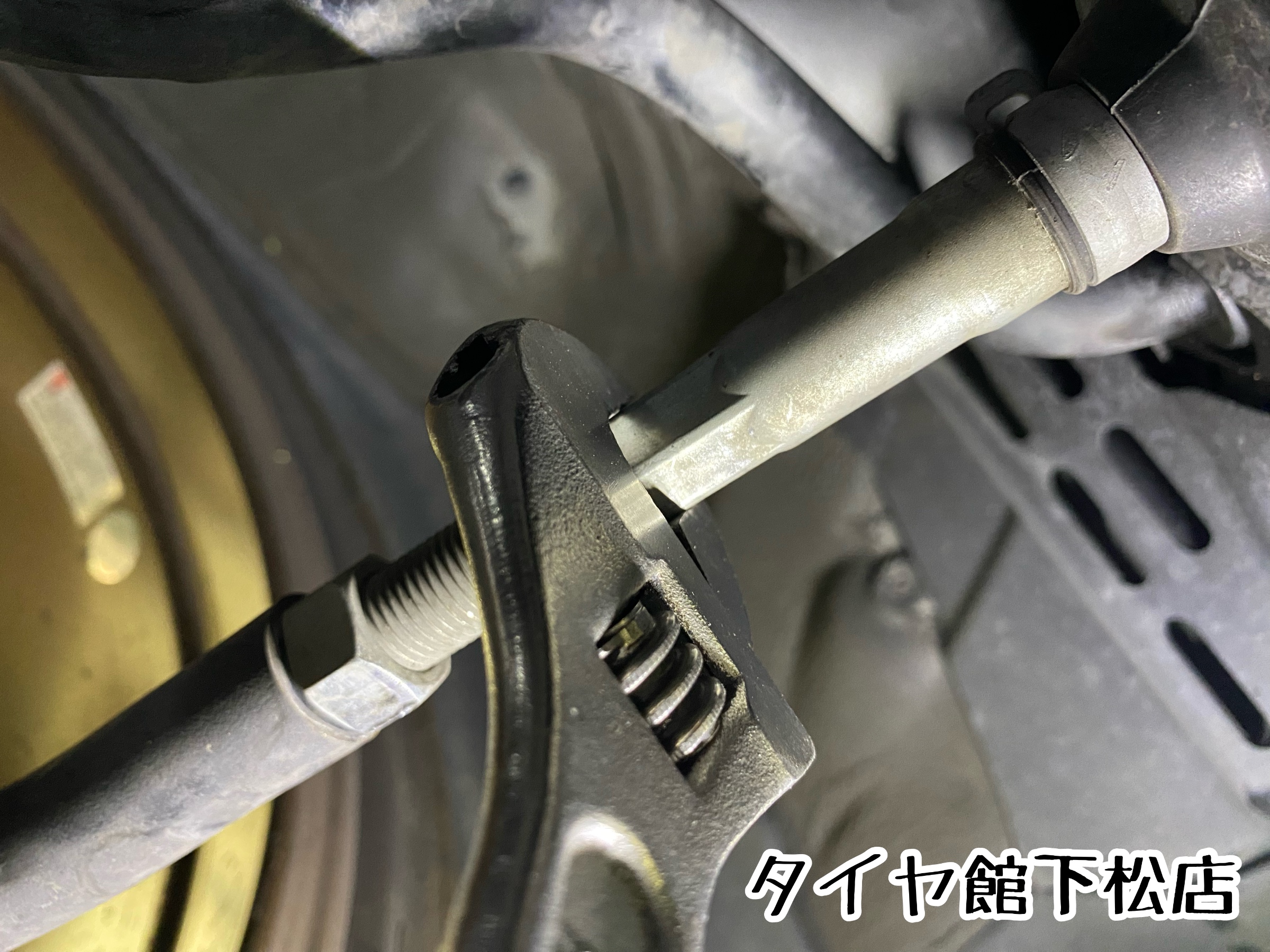 ブリヂストン　タイヤ館下松店　タイヤ交換　オイル交換　バッテリー交換　ワイパー交換　エアコンフィルター交換　アライメント調整　トヨタGR86 ZN8型　HKS 車高調　　下松市　周南市　徳山　柳井　熊毛　玖珂　光　周東
