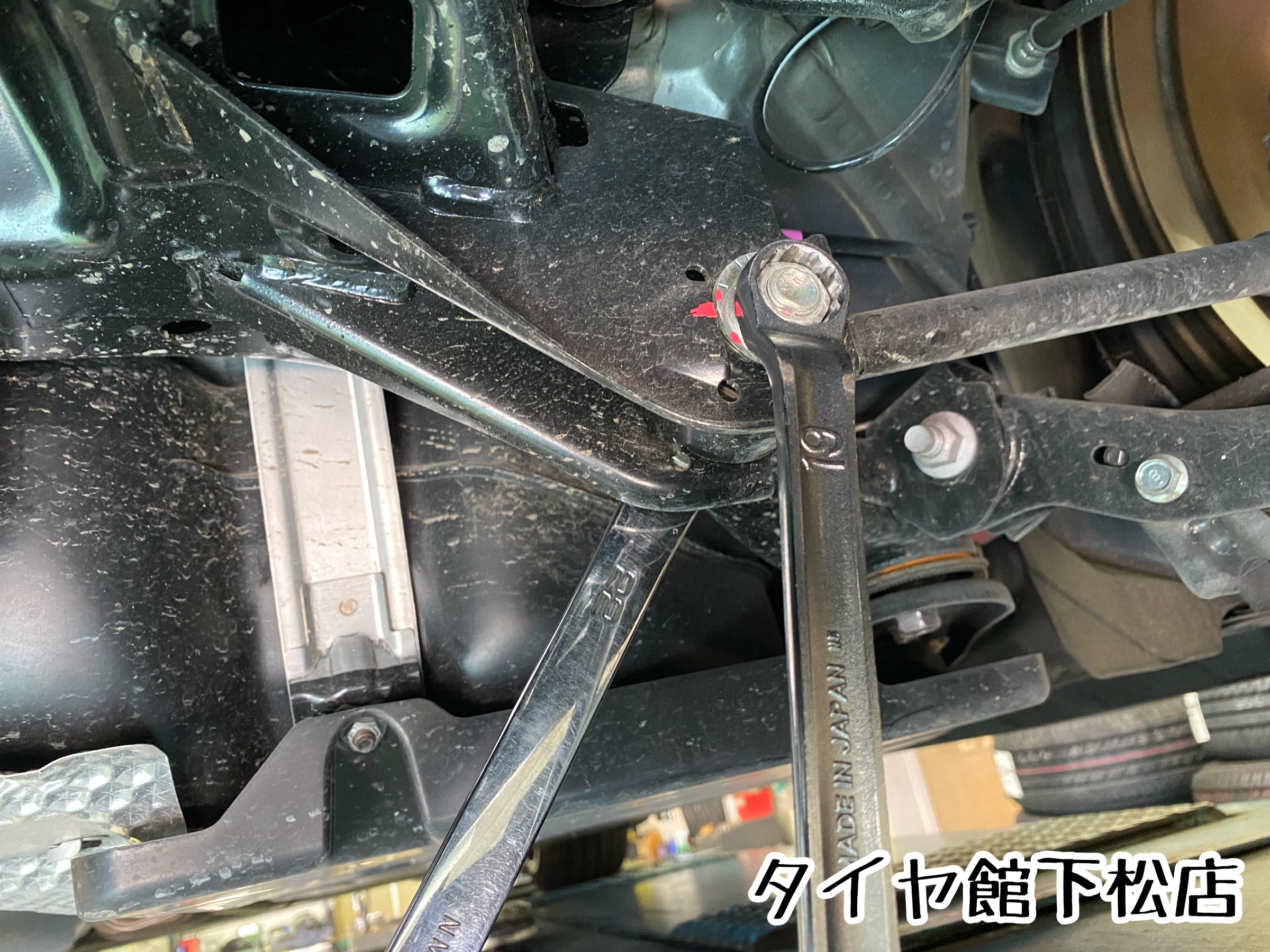 ブリヂストン　タイヤ館下松店　タイヤ交換　オイル交換　バッテリー交換　ワイパー交換　エアコンフィルター交換　アライメント調整　トヨタGR86 ZN8型　HKS 車高調　　下松市　周南市　徳山　柳井　熊毛　玖珂　光　周東
