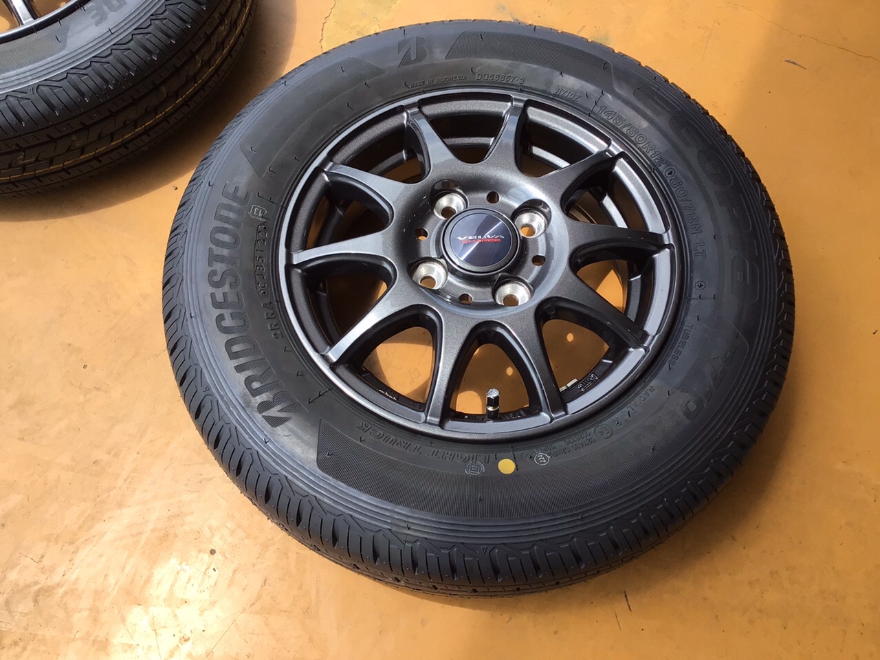 ホンダ バモスのタイヤ&ホイール交換！ | ホンダ バモス ホイール