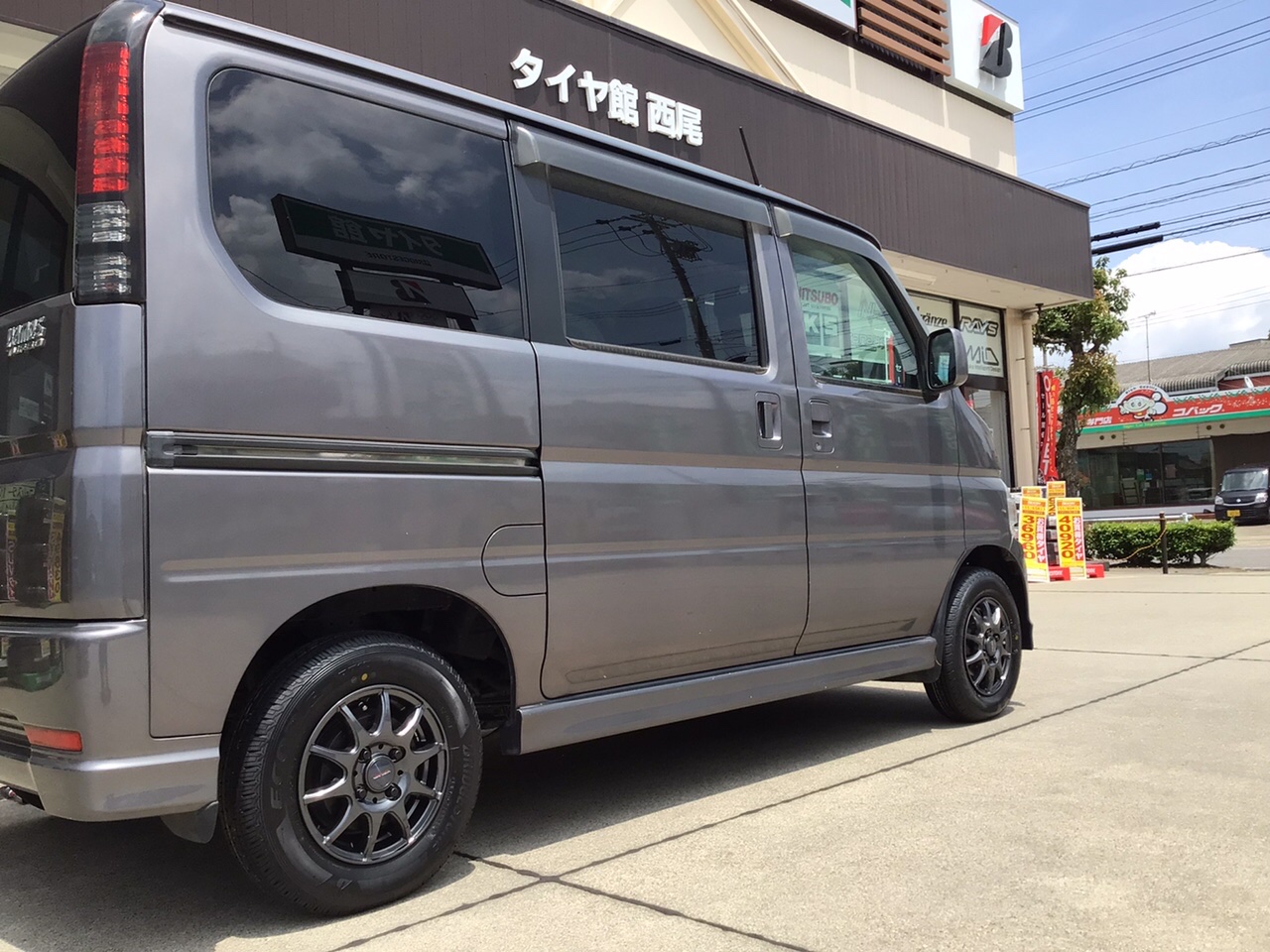 ホンダ バモスのタイヤ&ホイール交換！ | ホンダ バモス ホイール