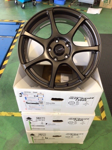 スイフトスポーツZC33S ホイール交換＆ローダウン | 店舗お