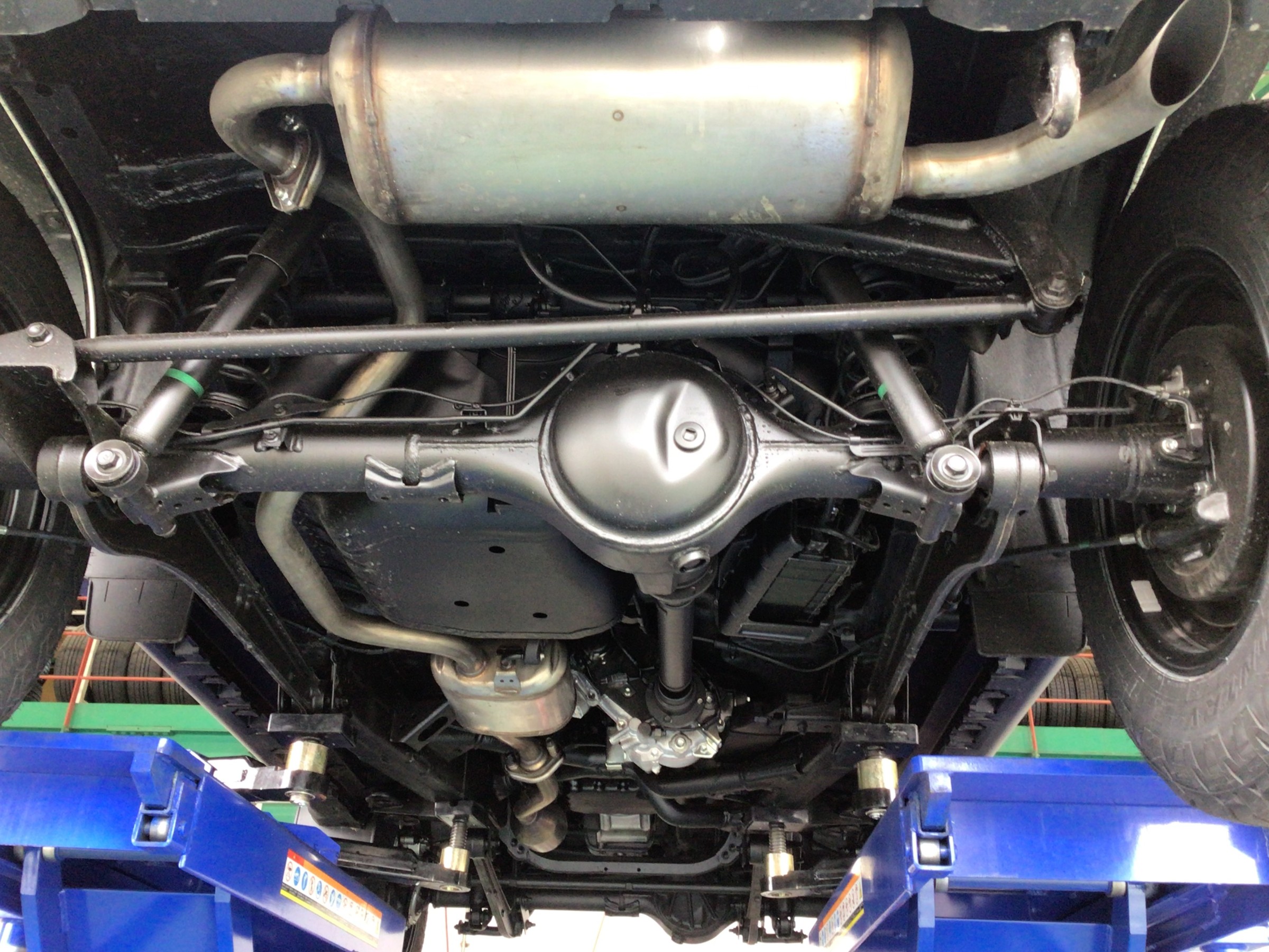 ☆ジムニーシエラJB74☆APIO（静香御前）マフラー取付☆ | 店舗お