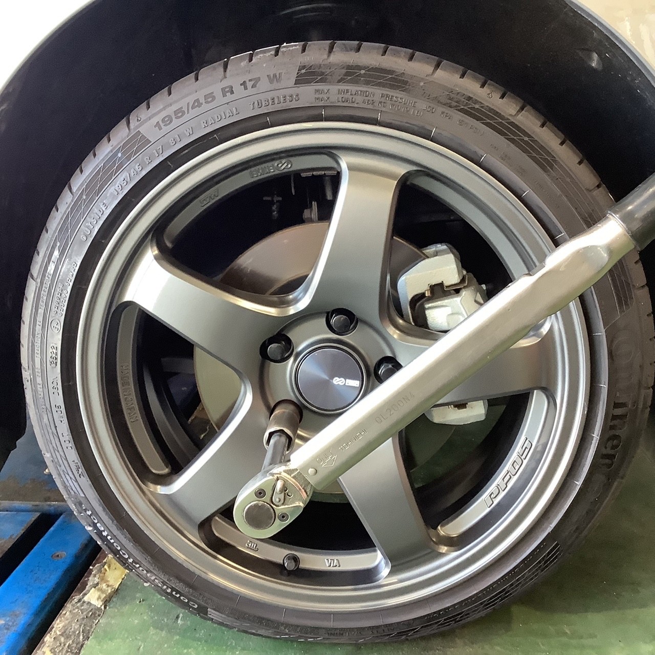 スズキ スイフトスポーツ 4BA-ZC33S 新品ホイール 冬タイヤ VRX3 スズキ スイフトスポーツ 4BA-ZC33S 新品ホイール 冬タイヤ VRX3