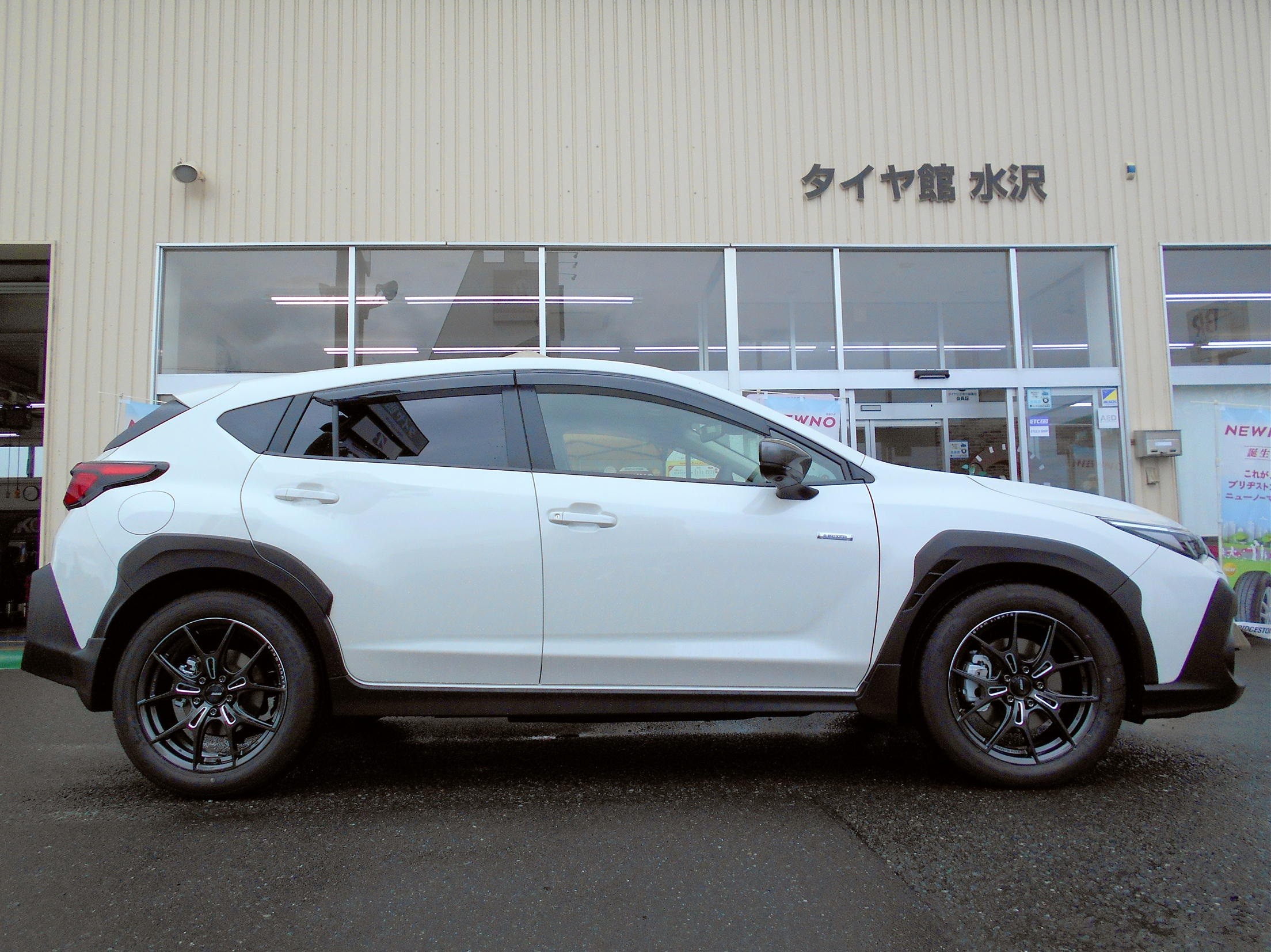 スバル クロストレック】アルミホイール装着＆ホイールガラス