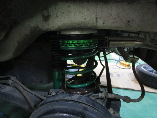 またまたテイン車高調 Ekスポーツに装着 三菱 Ekワゴン その他 パーツ取付 足回り関係取付 サービス事例 タイヤ館 相模原 神奈川県のタイヤ カー用品ショップ タイヤからはじまる トータルカーメンテナンス タイヤ館グループ