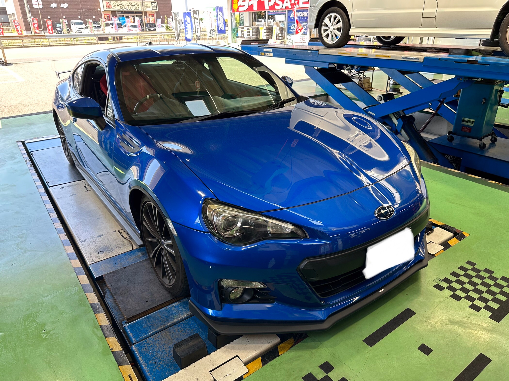 スバルBRZ ZC6にWORK EMOTION T5R 2P ブラックカラー18インチ