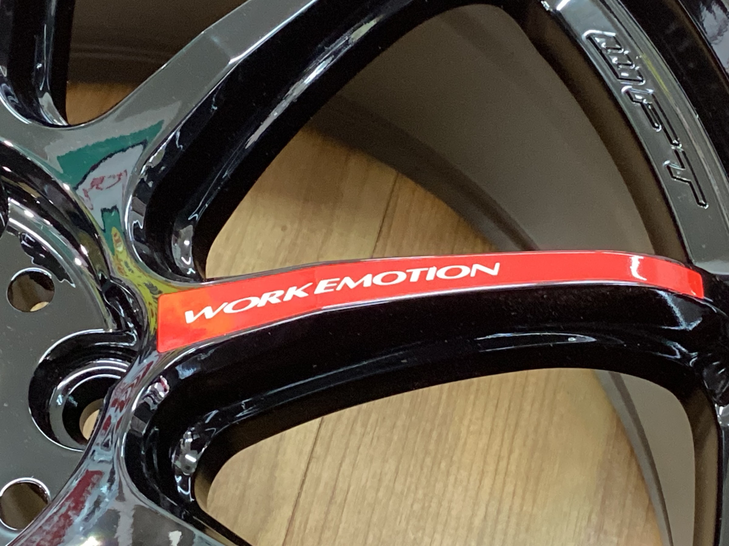 期間限定展示中】WORK EMOTION M8R／WORK EMOTION ZR10 | 店舗お