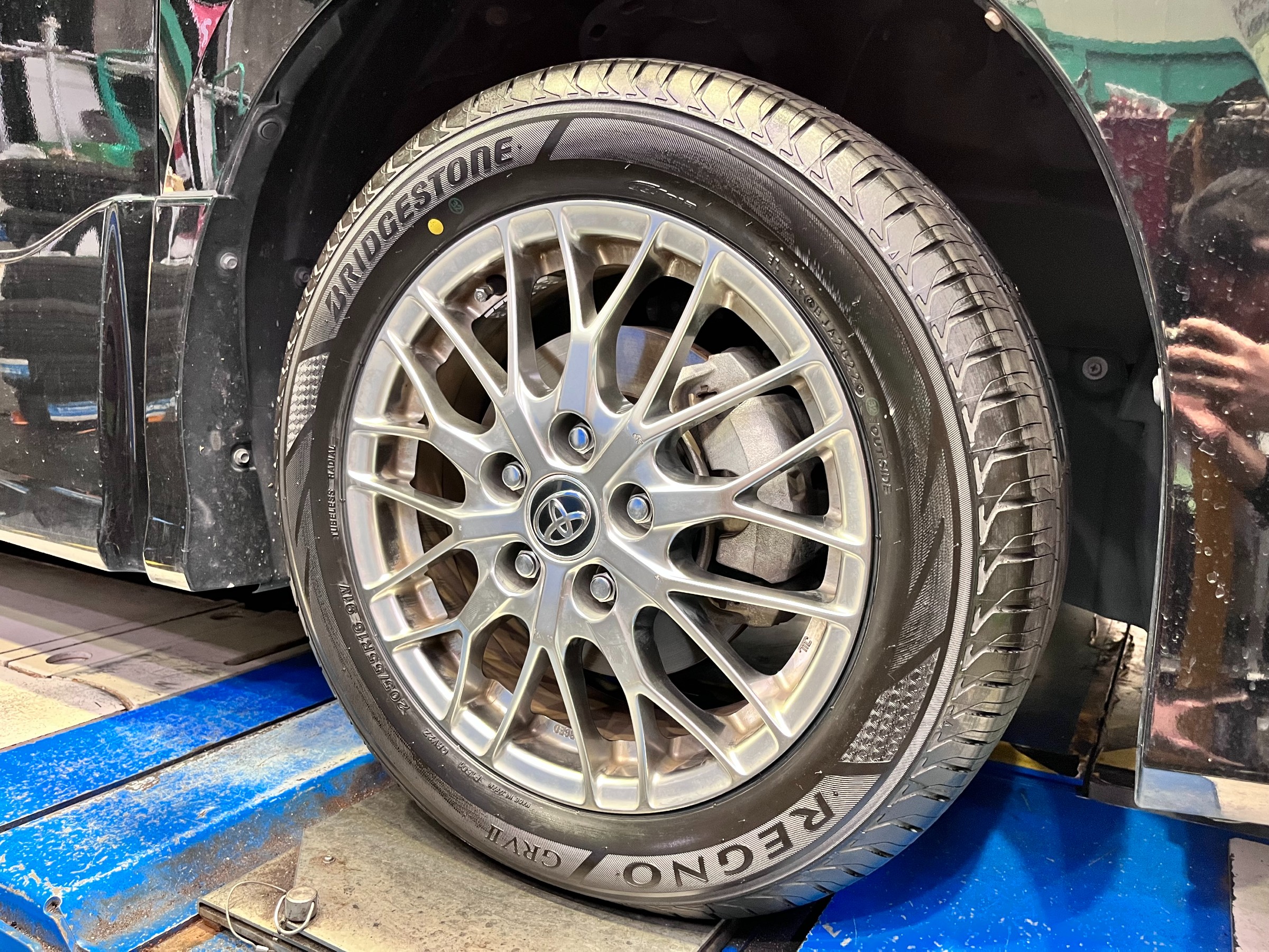 タイヤ館大津では予算に合わせてタイヤをお選びいただけます！ トヨタ