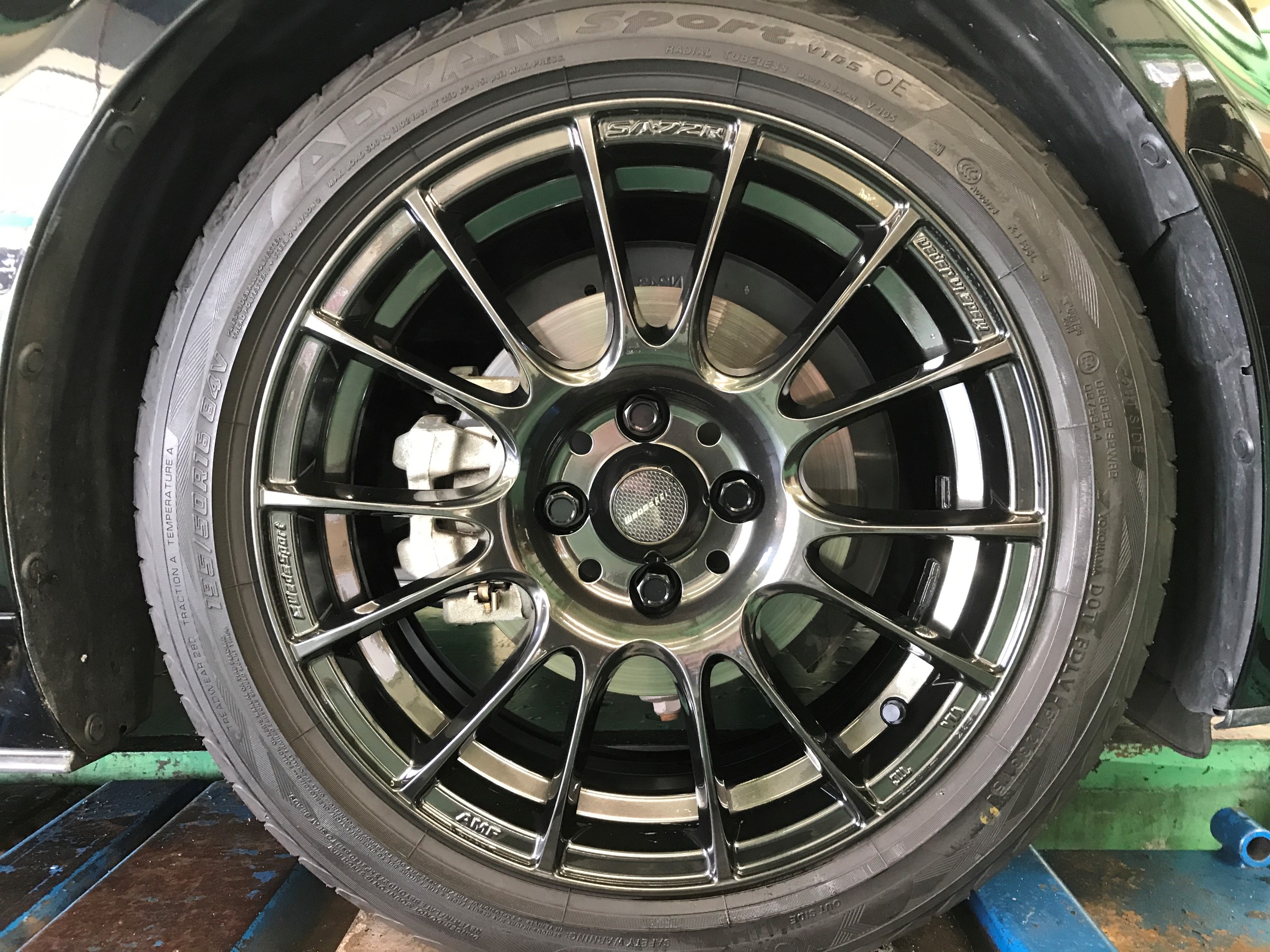 組み換え作業可能 軽量 Weds sport SA-72R 18インチ2本 組み換え作業可能 軽量 Weds sport SA-72R 18インチ2本