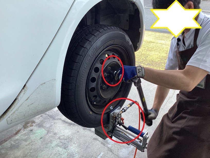 三菱　コルト　タイヤ交換　175/65R14　ブリヂストン　ニューノ