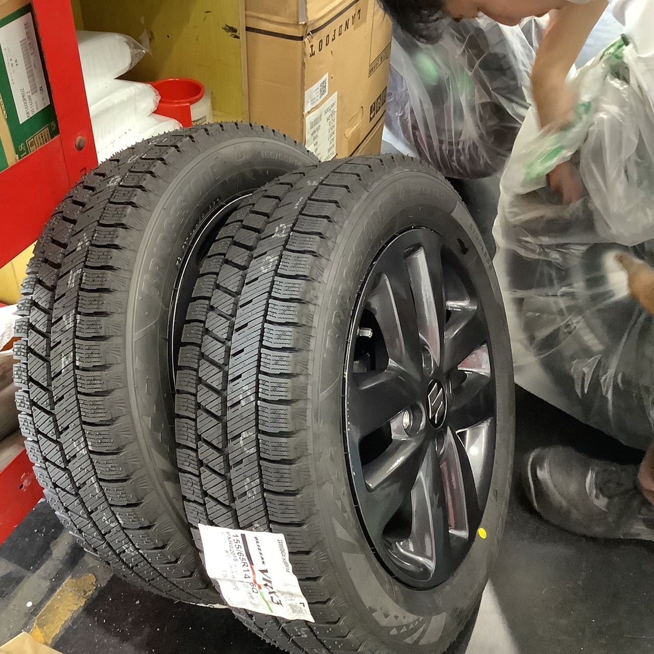 スズキ スペーシア ギア 4AA-MK53S 新品ホイール 冬タイヤ VRX3 スズキ スペーシア ギア 4AA-MK53S 新品ホイール 冬タイヤ VRX3
