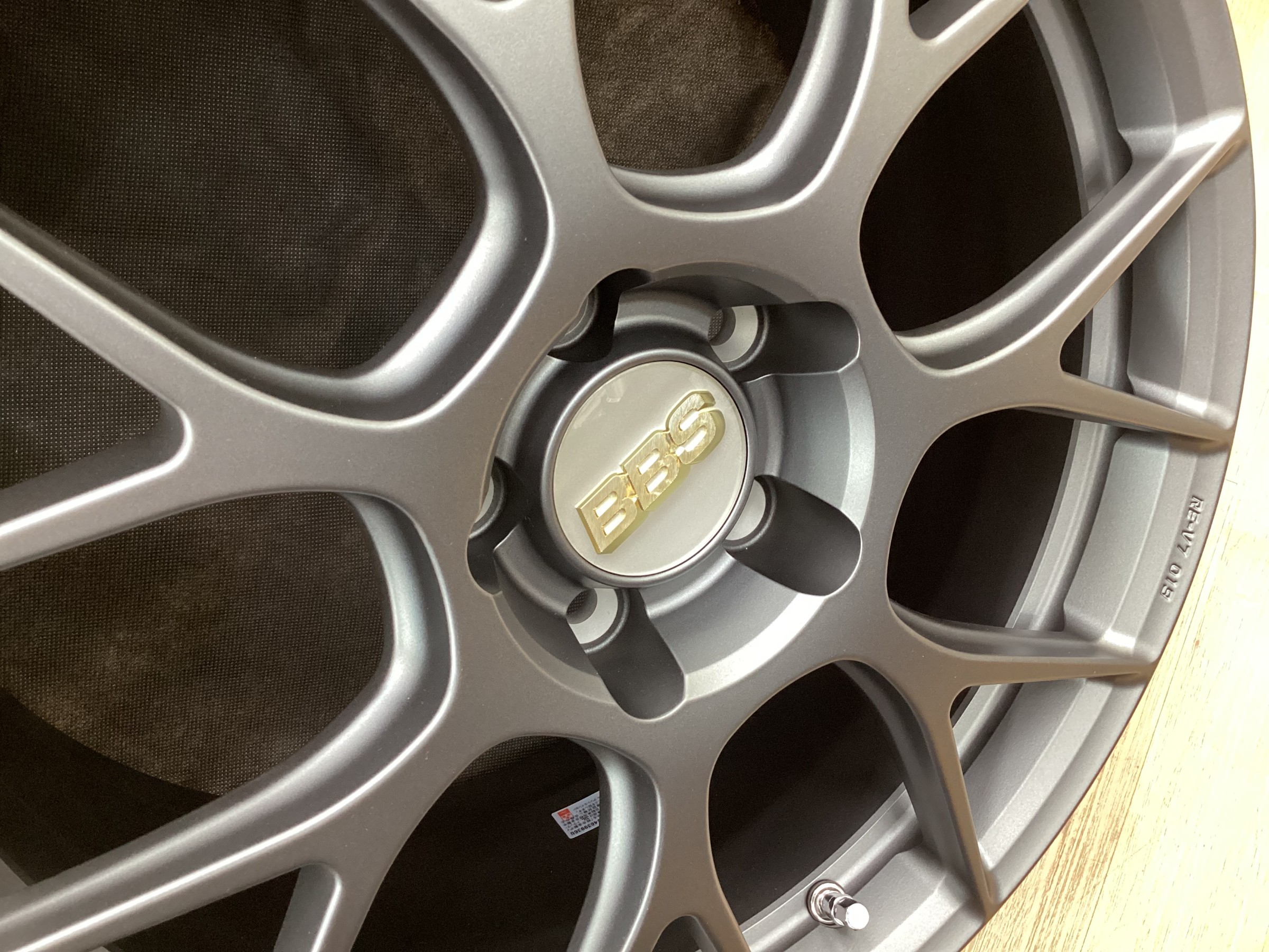 BBS ブリヂストンオリジナルカラー入荷