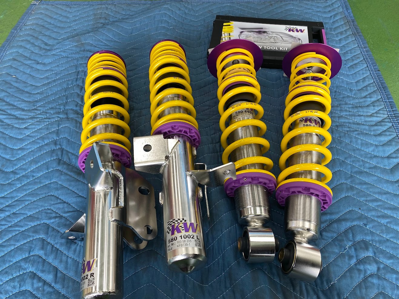 スバル BRZ 【KW V1 車高調取付】 | 店舗おススメ情報 | タイヤ スバル BRZ 【KW V1 車高調取付】 | 店舗おススメ情報 | タイヤ